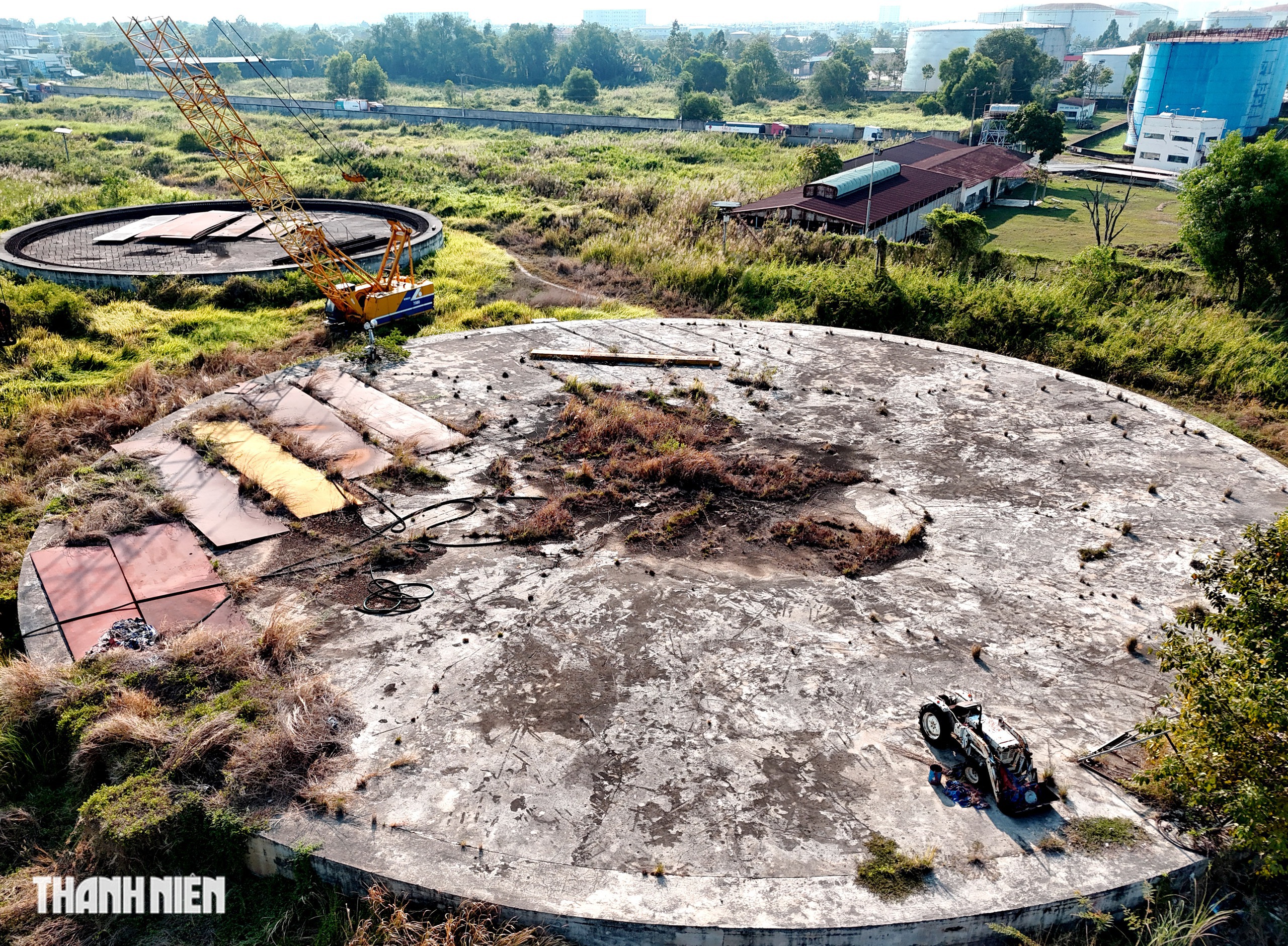 B&ecirc;n trong Tổng kho xăng dầu 12.000 tỉ đồng ở Nh&agrave; B&egrave; bỏ hoang nhiều năm- Ảnh 8.