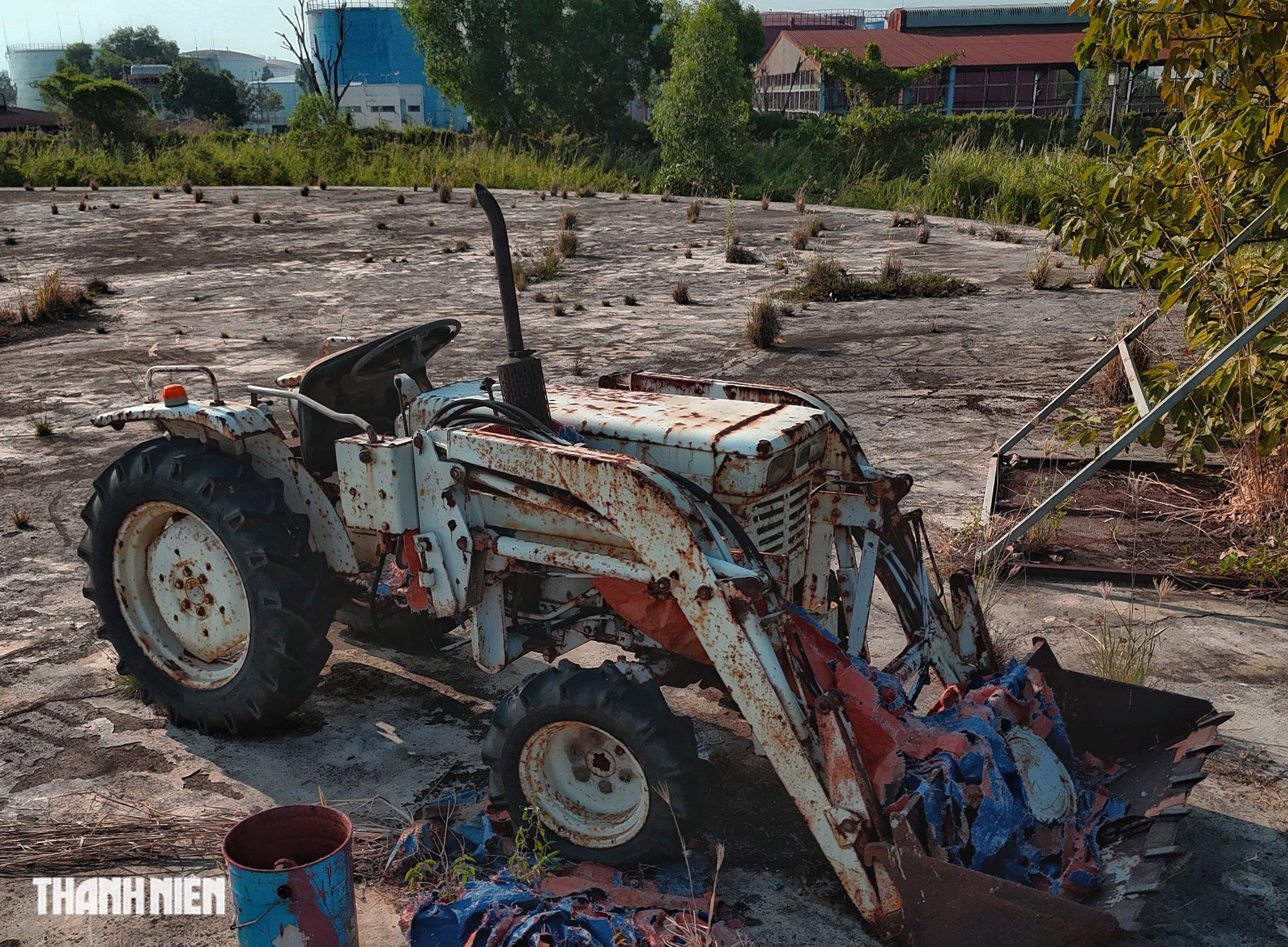 B&ecirc;n trong Tổng kho xăng dầu 12.000 tỉ đồng ở Nh&agrave; B&egrave; bỏ hoang nhiều năm- Ảnh 9.