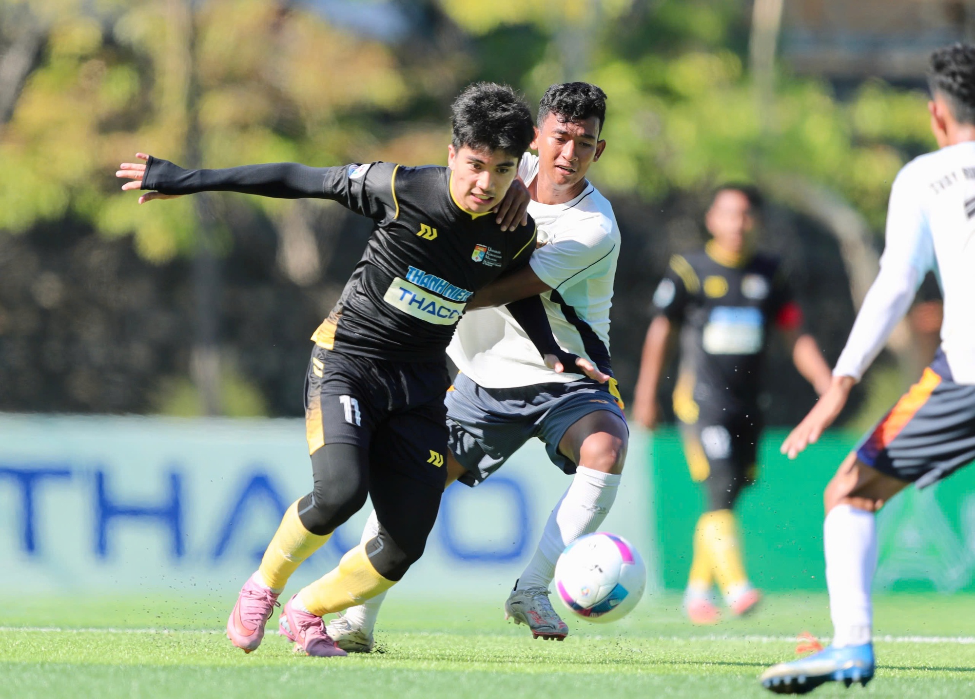 Hấp dẫn cuộc đua cầu thủ xuất sắc nhất- Ảnh 1.