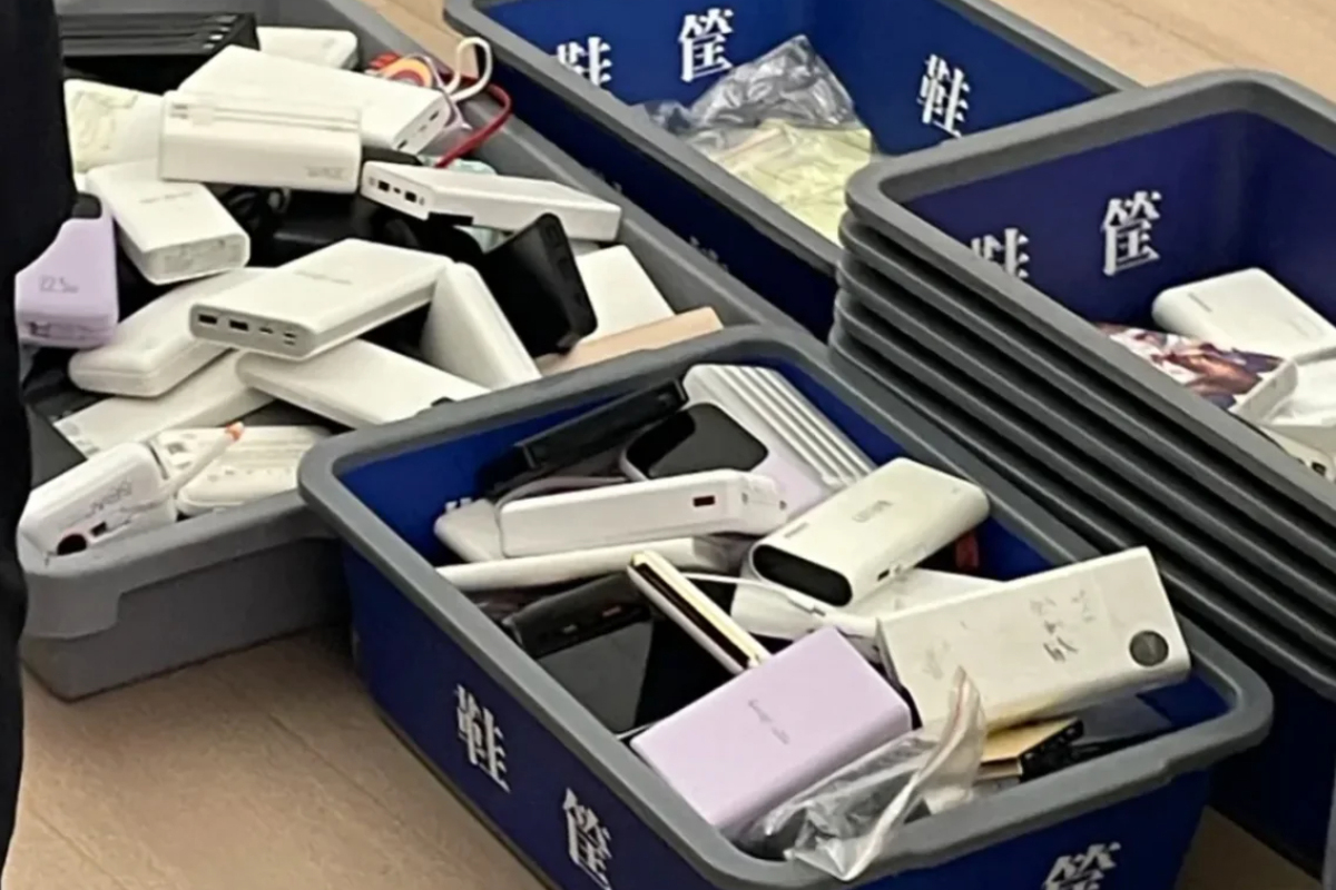 Pin dự phòng giá rẻ sẽ ra sao trước quy định mới của Trung Quốc - Ảnh 1.