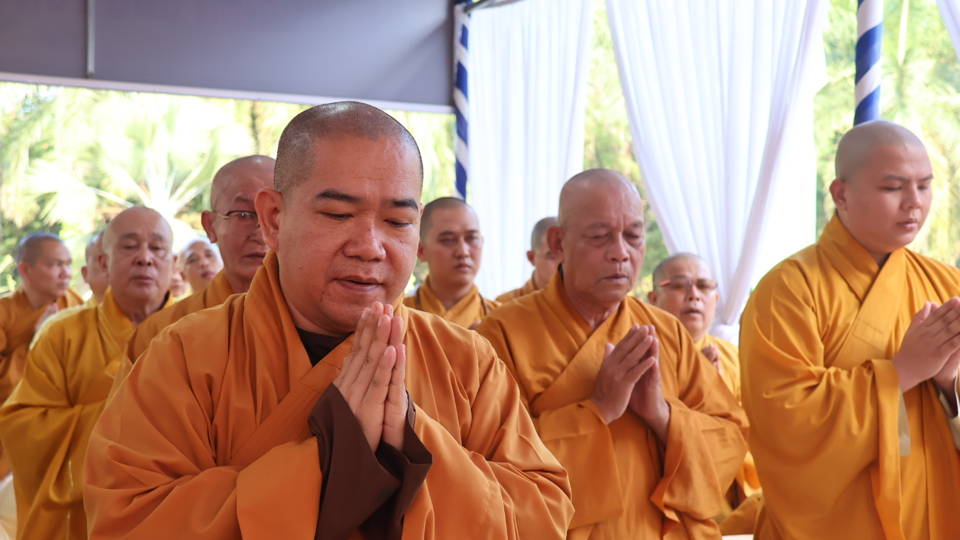 Hơn 3.000 người d&acirc;n ở TP.HCM tham gia đại lễ cầu si&ecirc;u, cầu an tiết thanh minh  - Ảnh 4.