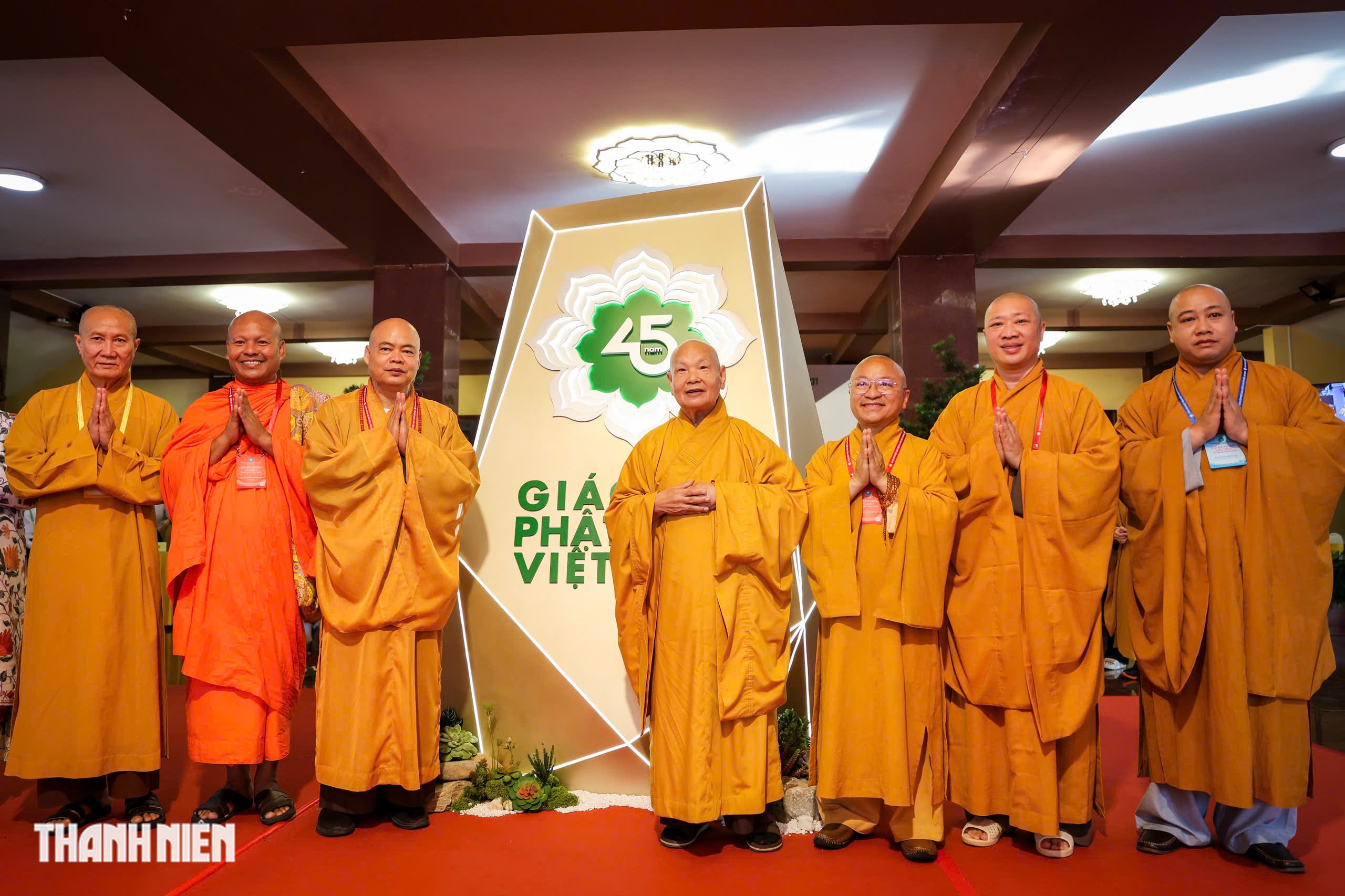 Đức Pháp chủ Giáo hội Phật giáo Việt Nam Mong tăng ni góp sức xây dựng đất nước - Ảnh 9. Đức Pháp chủ Giáo hội Phật giáo Việt Nam Mong tăng ni góp sức xây dựng đất nước - Ảnh 9.