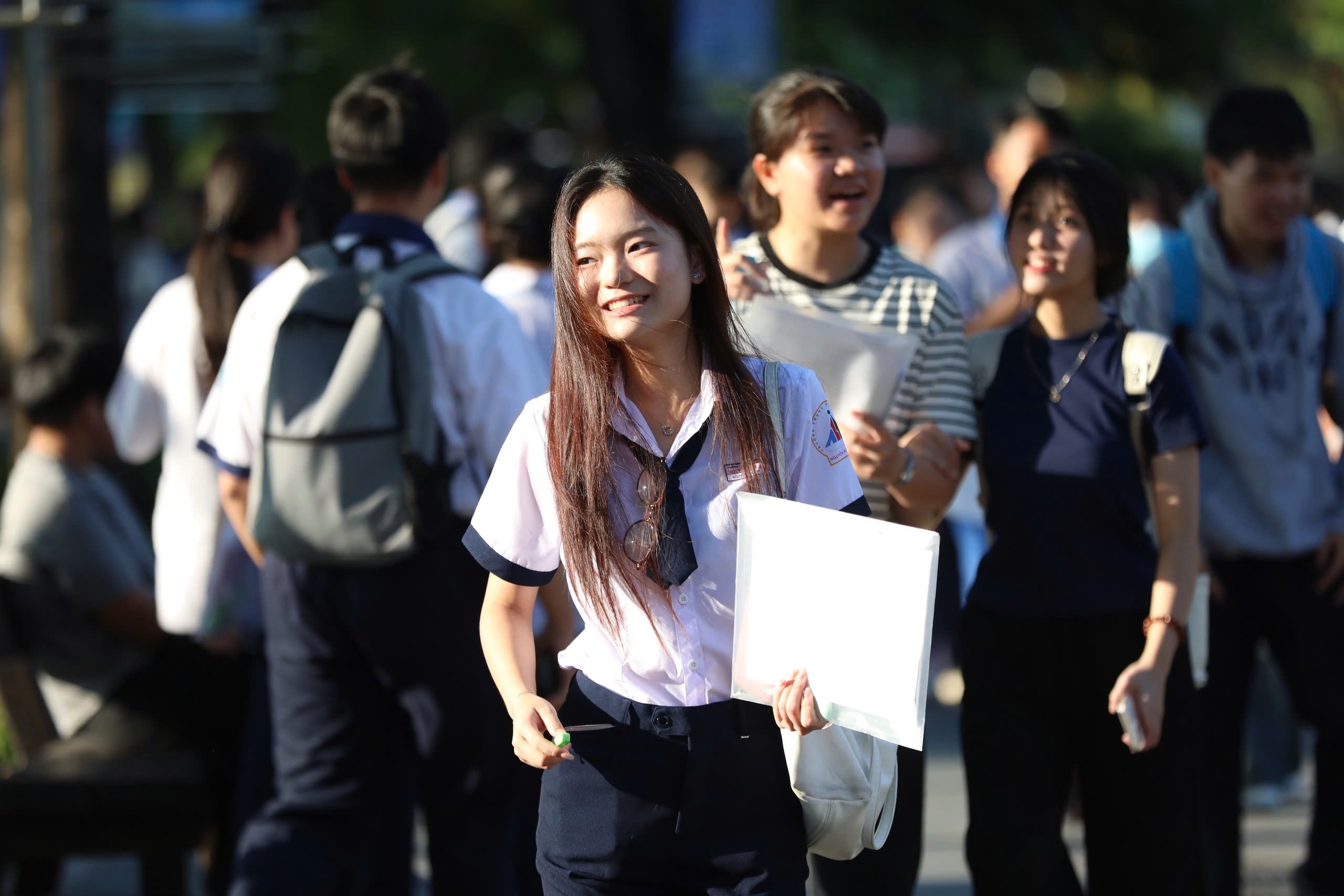 Số thí sinh dự thi năng lực tranh suất vào đại học cao kỷ lục- Ảnh 1. Số thí sinh dự thi năng lực tranh suất vào đại học cao kỷ lục- Ảnh 1.