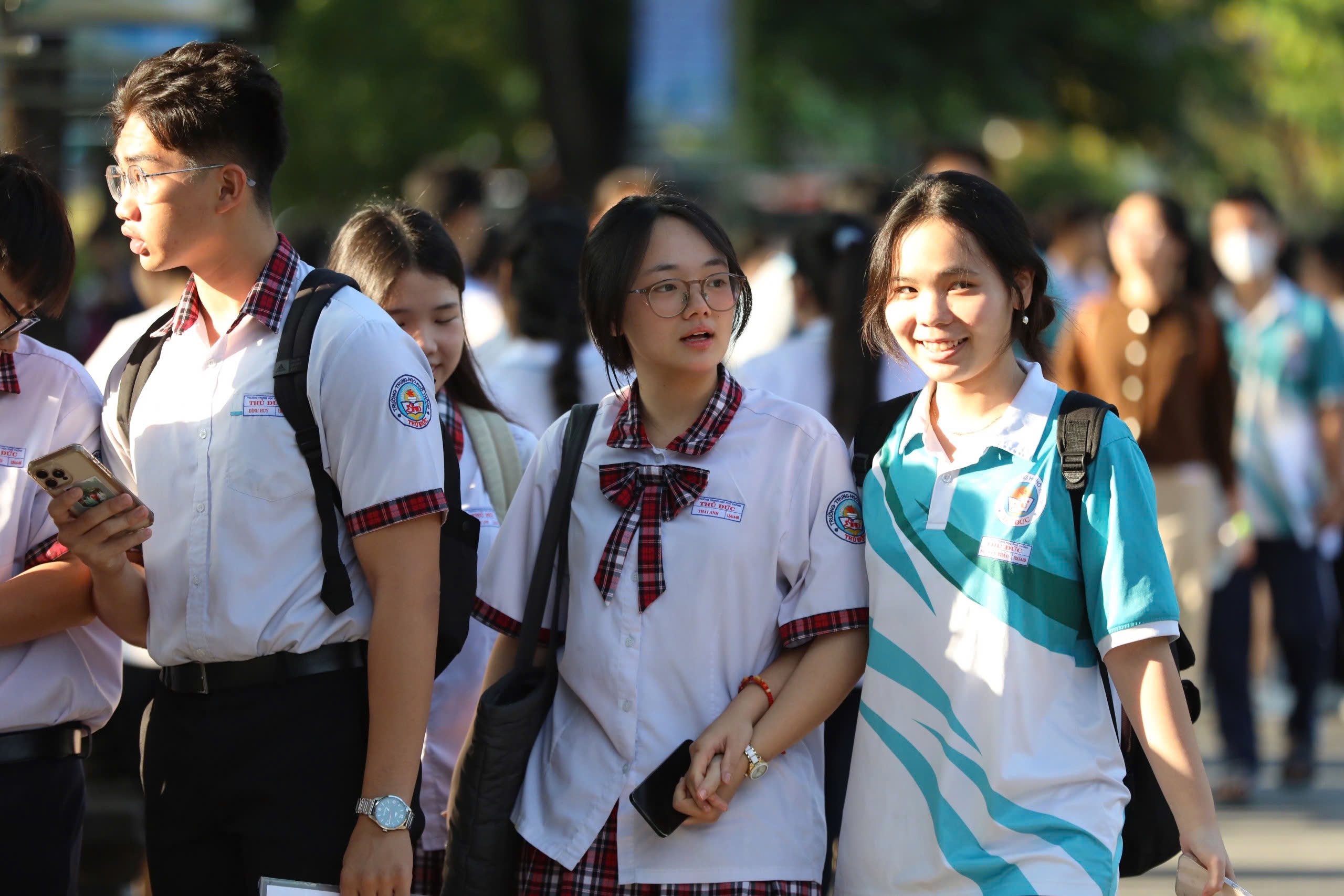 Số thí sinh dự thi năng lực tranh suất vào đại học cao kỷ lục- Ảnh 2. Số thí sinh dự thi năng lực tranh suất vào đại học cao kỷ lục- Ảnh 2.