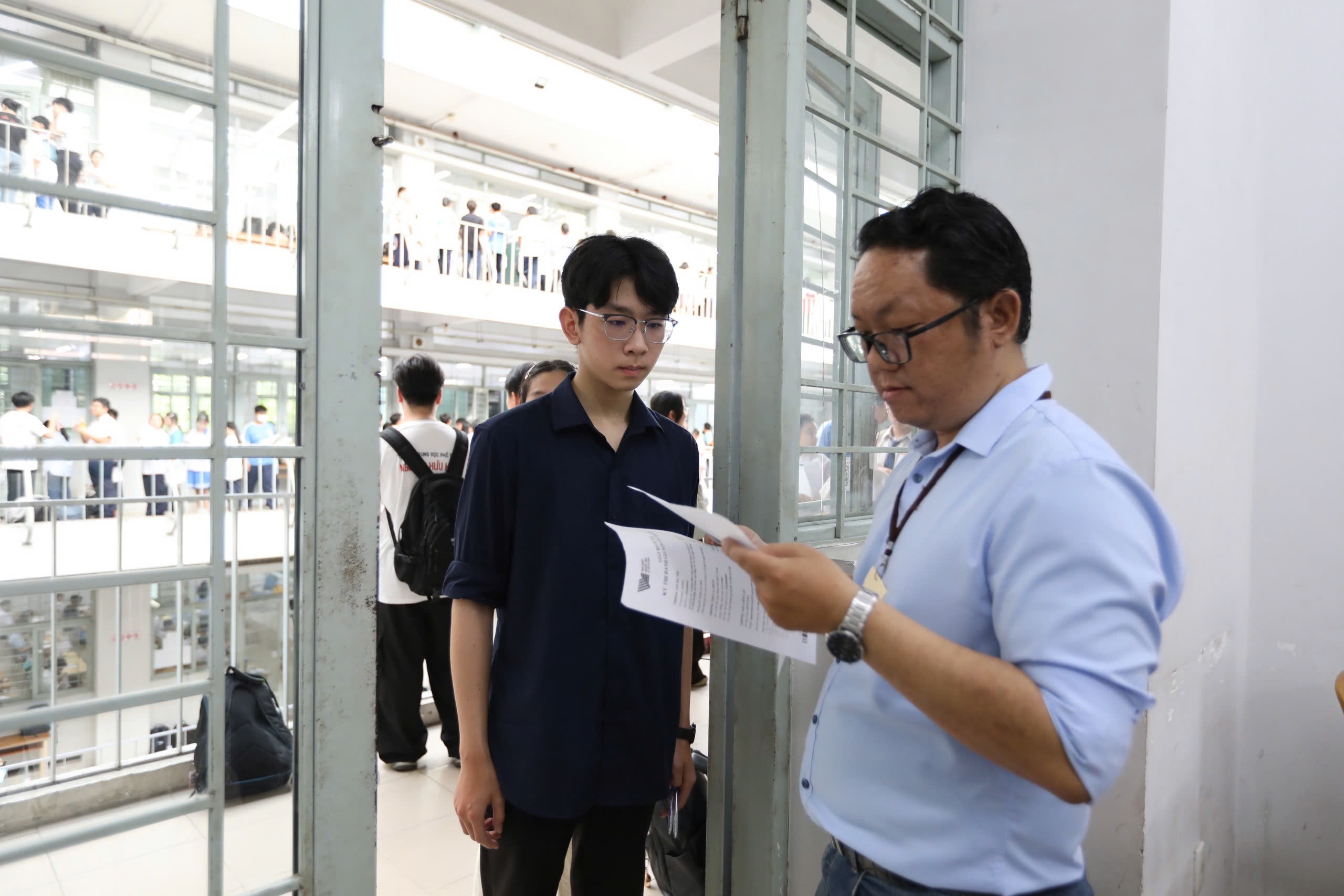 Số thí sinh dự thi năng lực tranh suất vào đại học cao kỷ lục- Ảnh 4. Số thí sinh dự thi năng lực tranh suất vào đại học cao kỷ lục- Ảnh 4.