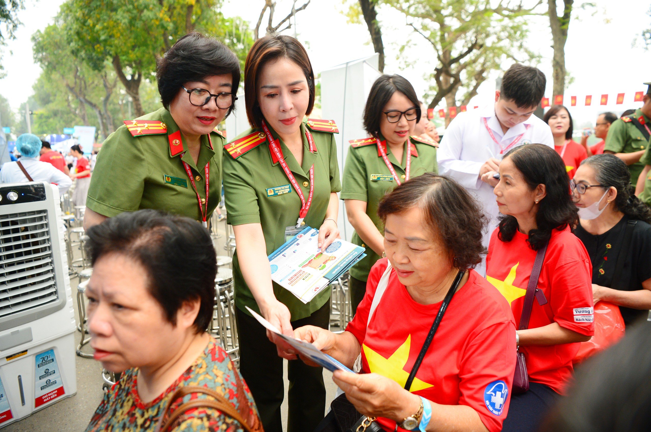 Ngày Sức khỏe toàn dân 7.4: Chủ động phòng bệnh là chiến lược lâu dài- Ảnh 2. Ngày Sức khỏe toàn dân 7.4: Chủ động phòng bệnh là chiến lược lâu dài- Ảnh 2.