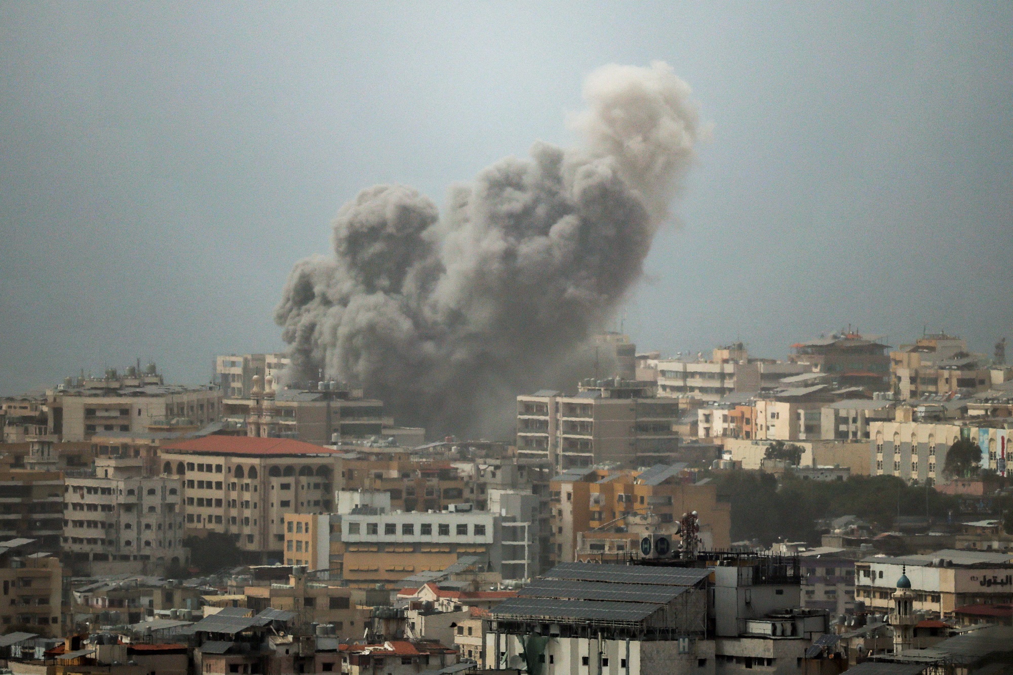 Israel cảnh báo giới lãnh đạo Iran, Hezbollah tuyên bố tấn công tàu Israel - Ảnh 2.