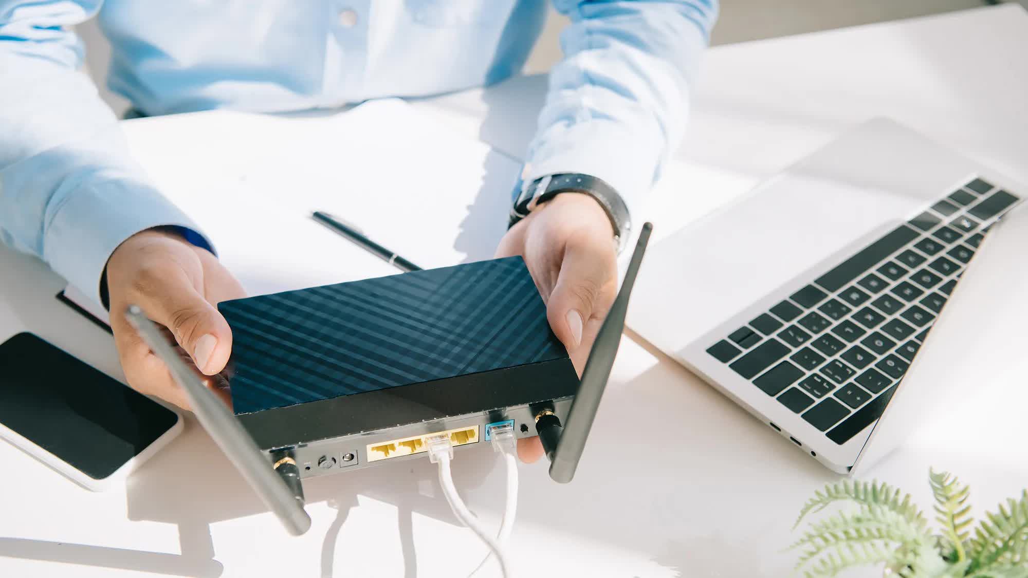 Sai lầm phổ biến khi chỉnh router khiến Wi-Fi kém đi - Ảnh 2.