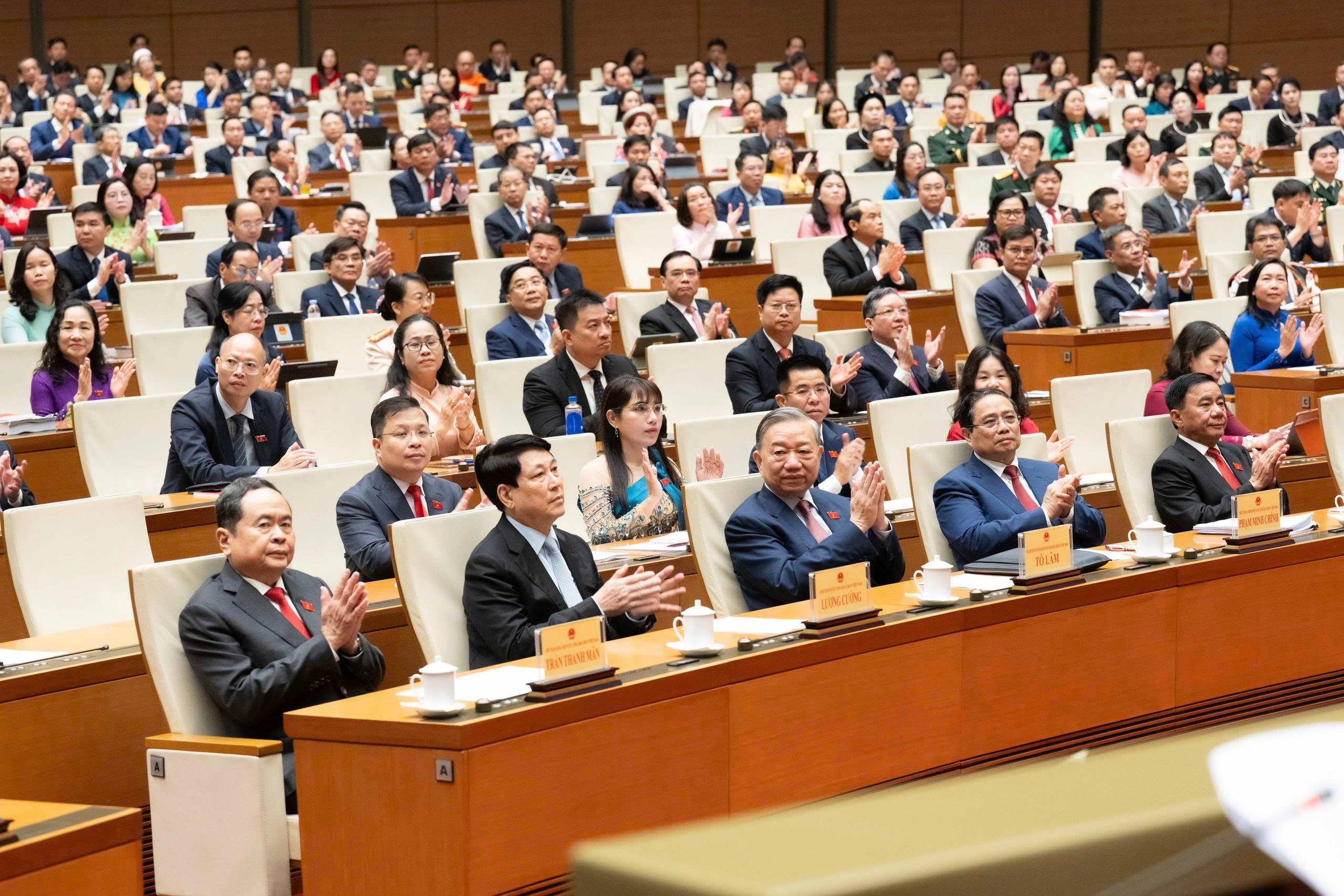 Tổng B&iacute; thư: Quốc hội quyết định cho hiện tại, chịu tr&aacute;ch nhiệm trước tương lai - Ảnh 2.