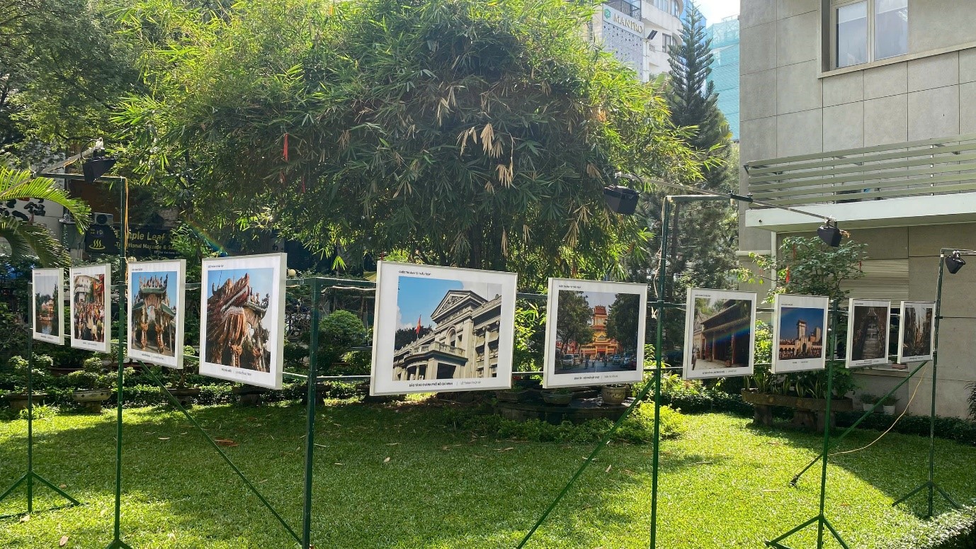 3 thư viện ‘xịn sò’ ở TP.HCM: Miễn phí, đẹp mê, gen Z rủ nhau đến học - Ảnh 10.