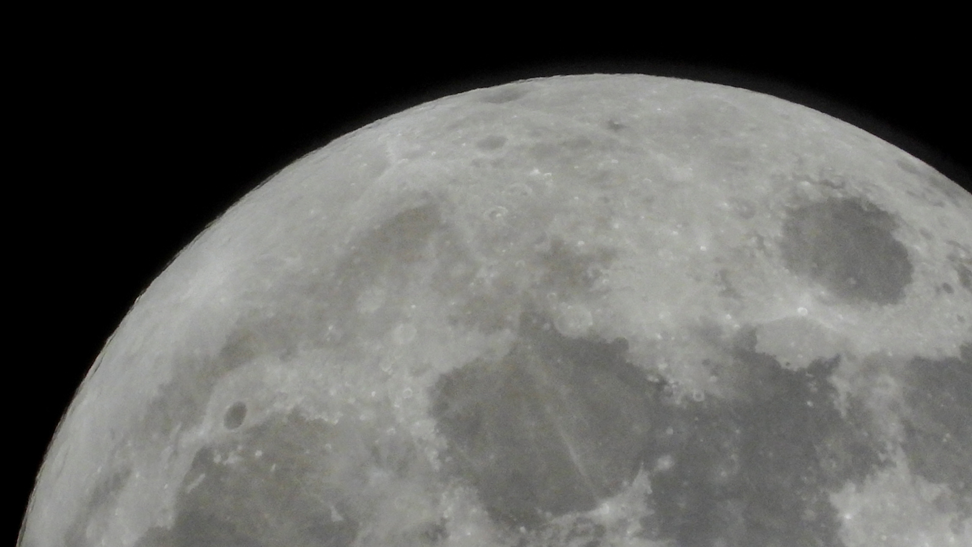 Ng&agrave;y hệ trọng của NASA khi sứ mệnh Artemis bay ngang mặt trăng - Ảnh 1.