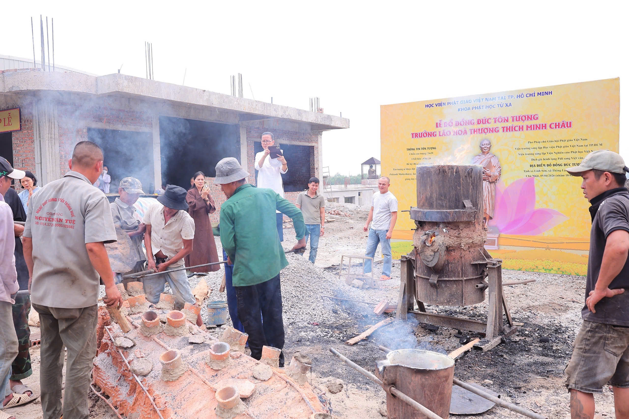 Ng&ocirc;i tịnh x&aacute; dưới ch&acirc;n n&uacute;i Ng&agrave;n Nưa: H&agrave;nh tr&igrave;nh hồi sinh từ phế t&iacute;ch - Ảnh 4.