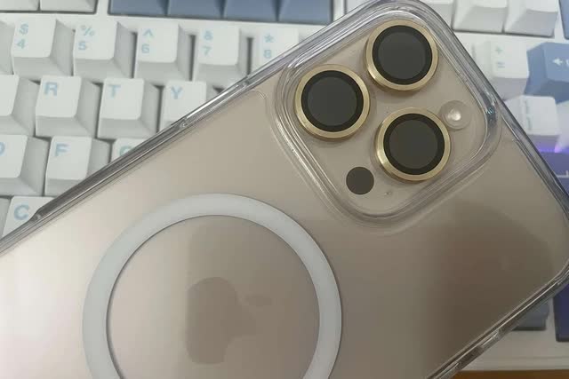 D&ugrave;ng ốp lưng điện thoại sau bao l&acirc;u th&igrave; n&ecirc;n thay? - Ảnh 1.