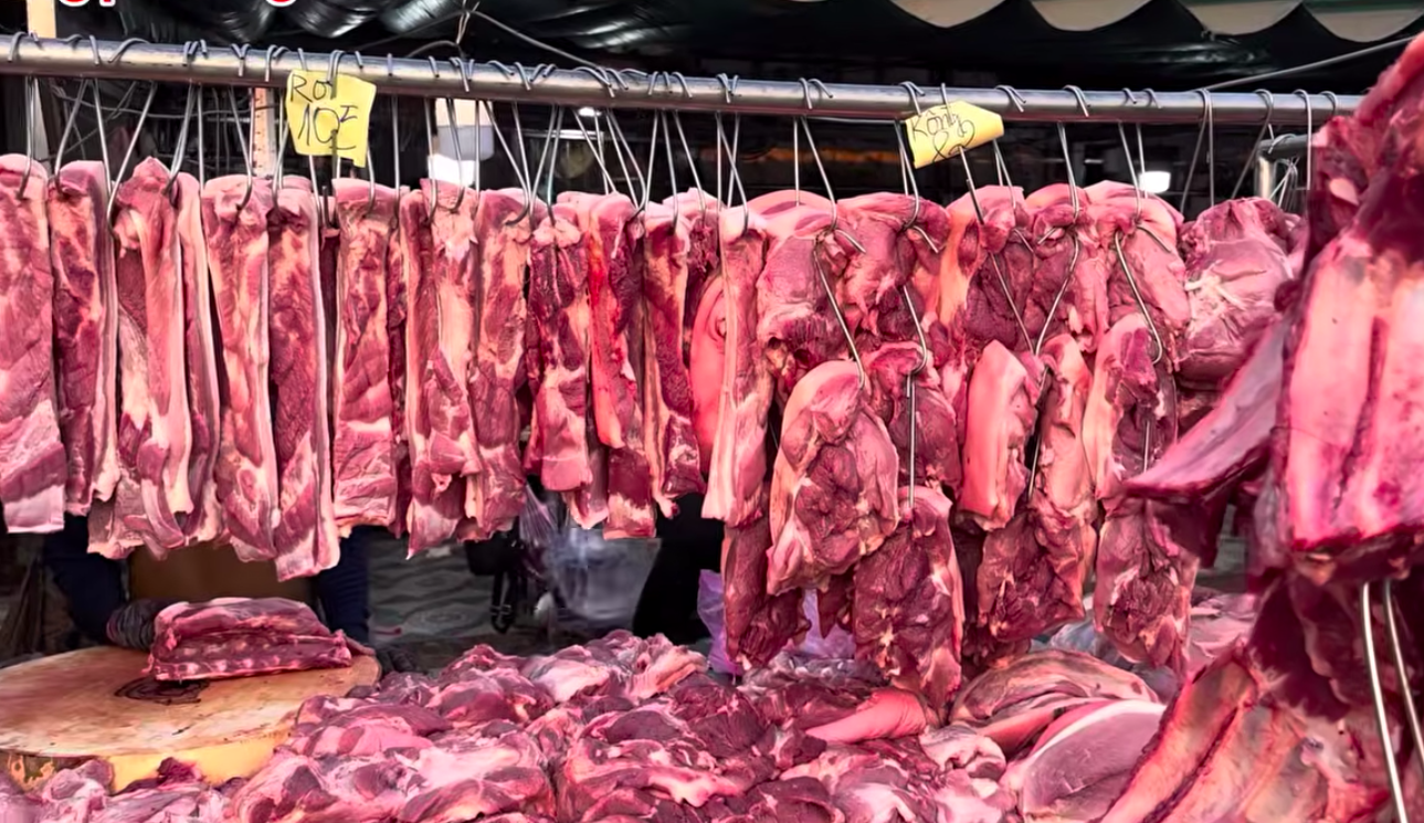 Giá heo hơi hôm nay 10.4.2026: Chững lại vì sức mua thấp - Ảnh 1.