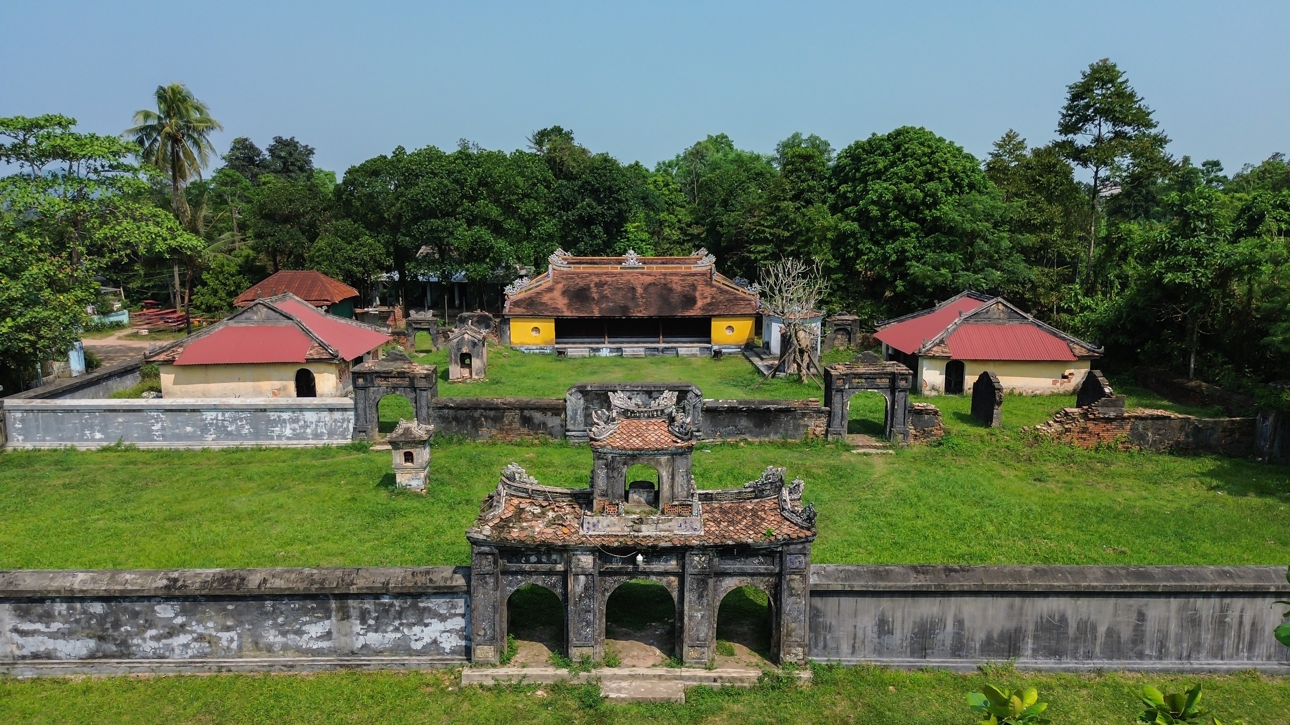 Di t&iacute;ch điện Voi R&eacute;, nơi thờ voi chiến triều Nguyễn, đang xuống cấp- Ảnh 1.