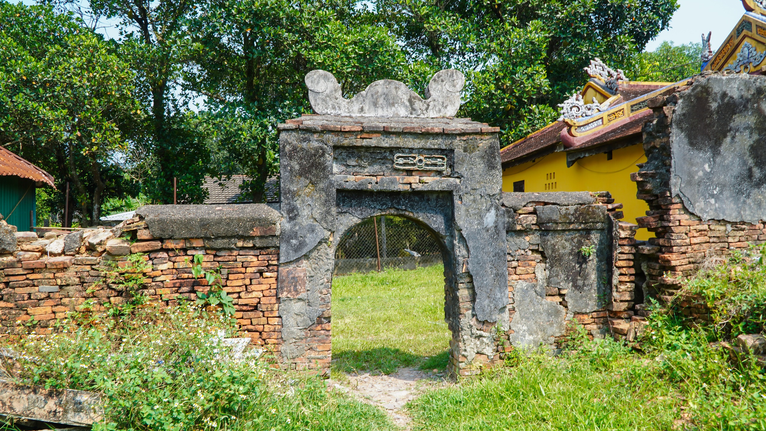 Di t&iacute;ch điện Voi R&eacute;, nơi thờ voi chiến triều Nguyễn, đang xuống cấp- Ảnh 15.