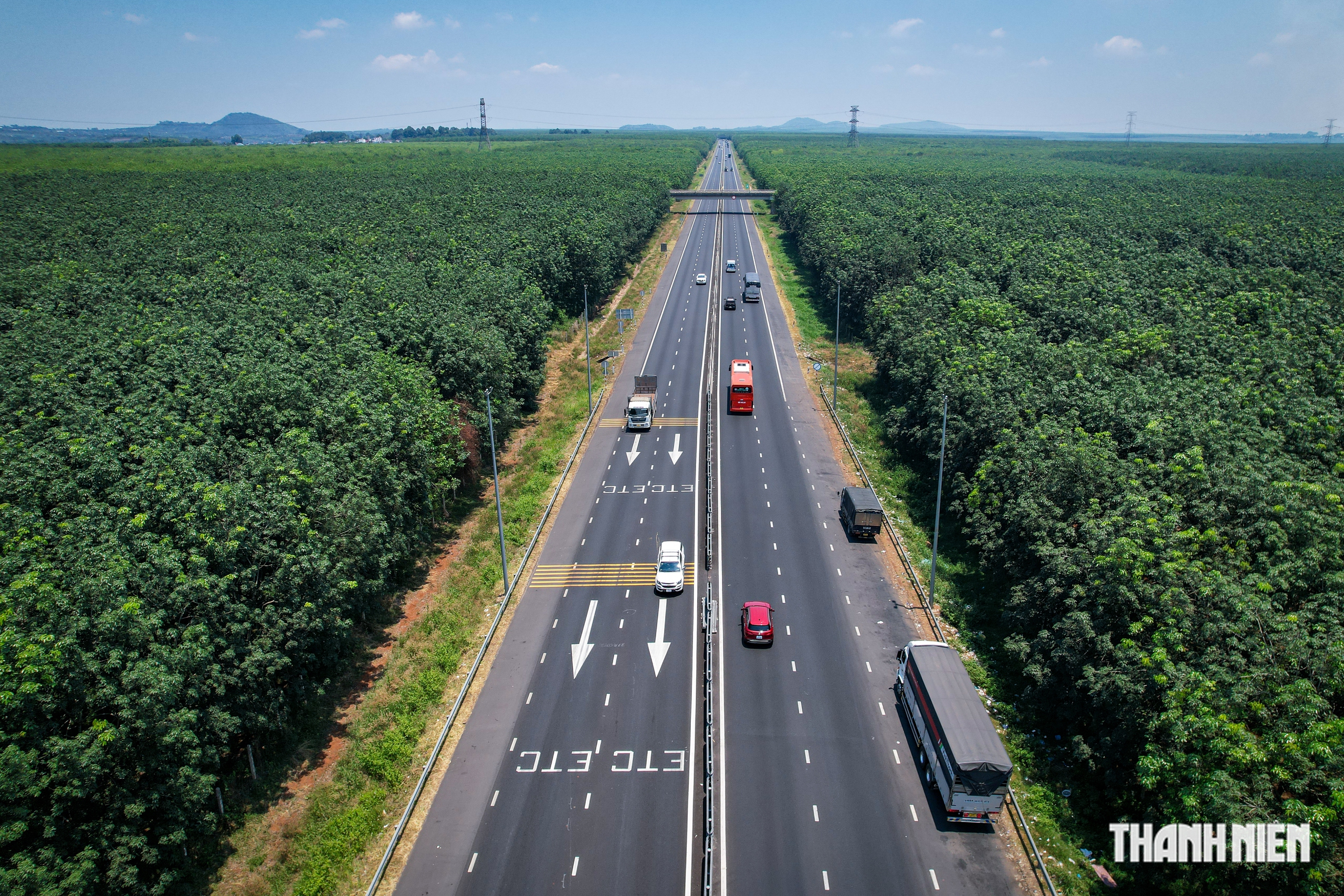 V&igrave; sao CSGT h&oacute;a trang tr&ecirc;n cao tốc TP.HCM - V&acirc;n Phong, t&agrave;i xế kh&oacute; nhận ra? - Ảnh 3.