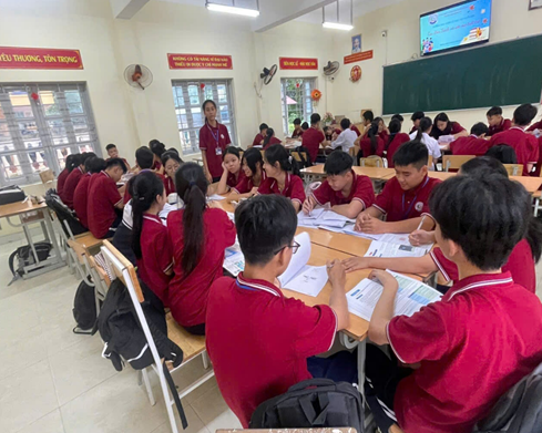 D&acirc;n mạng tranh c&atilde;i việc học sinh quay video tự học mỗi ng&agrave;y: Hiệu trưởng n&oacute;i g&igrave;? - Ảnh 3.