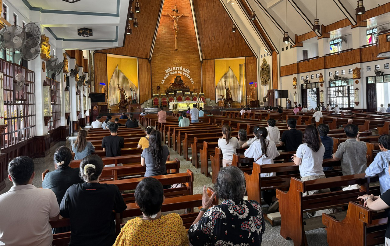 Nh&agrave; thờ Tắc Sậy, điểm h&agrave;nh hương nổi tiếng bậc nhất miền T&acirc;y- Ảnh 2.