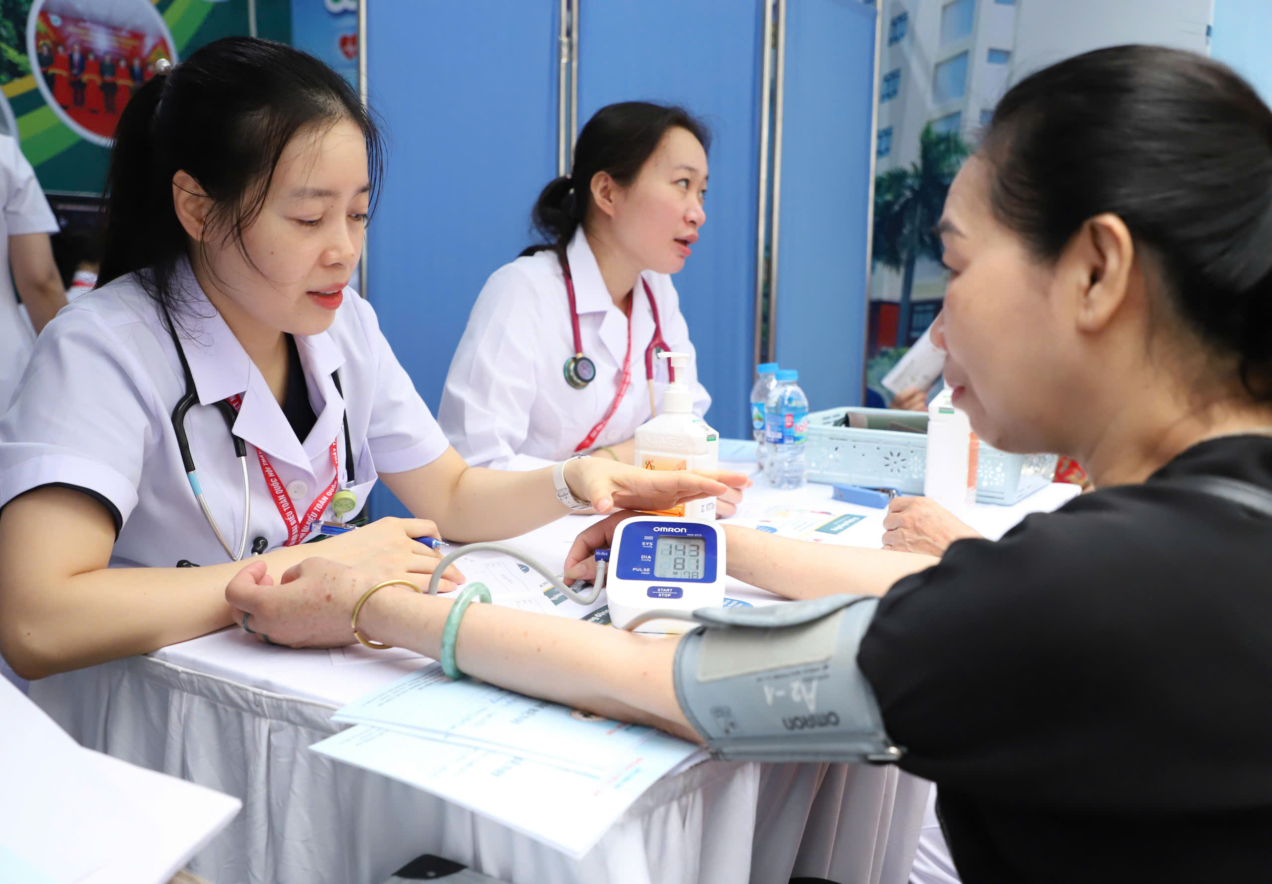 Khám cộng đồng bất ngờ phát hiện nhiều trường hợp cần can thiệp sức khỏe tâm thần - Ảnh 1.