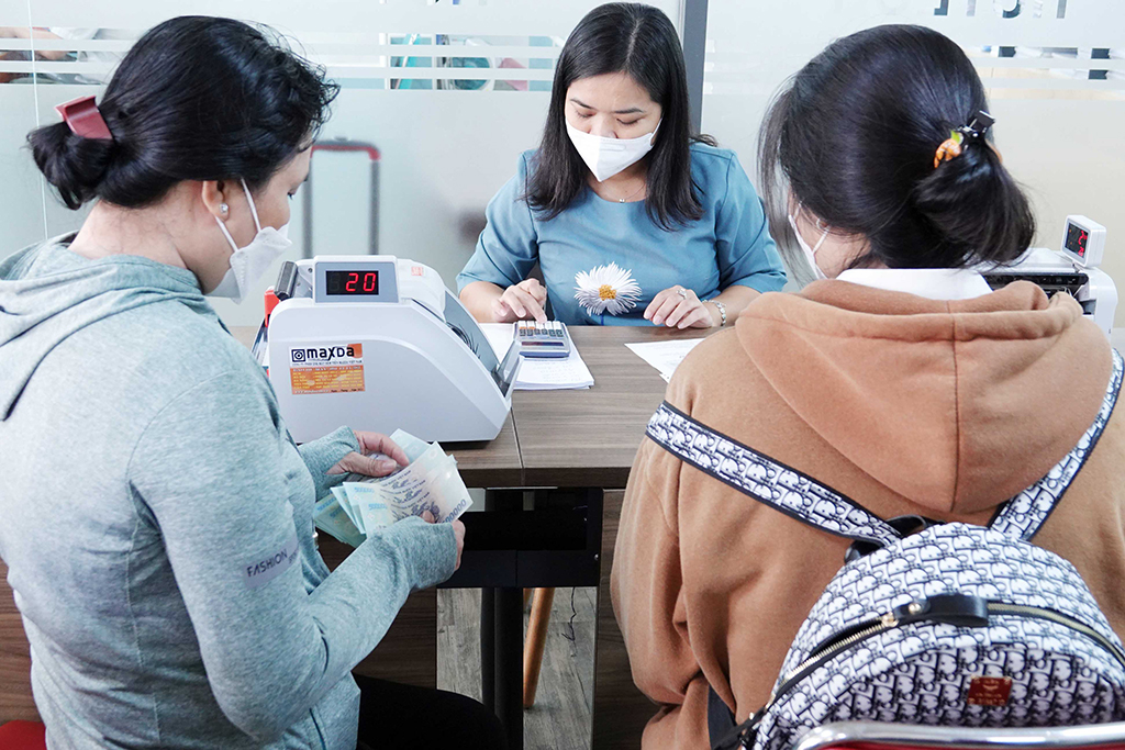 Học phí nhiều trường đại học tăng mạnh - Ảnh 1.