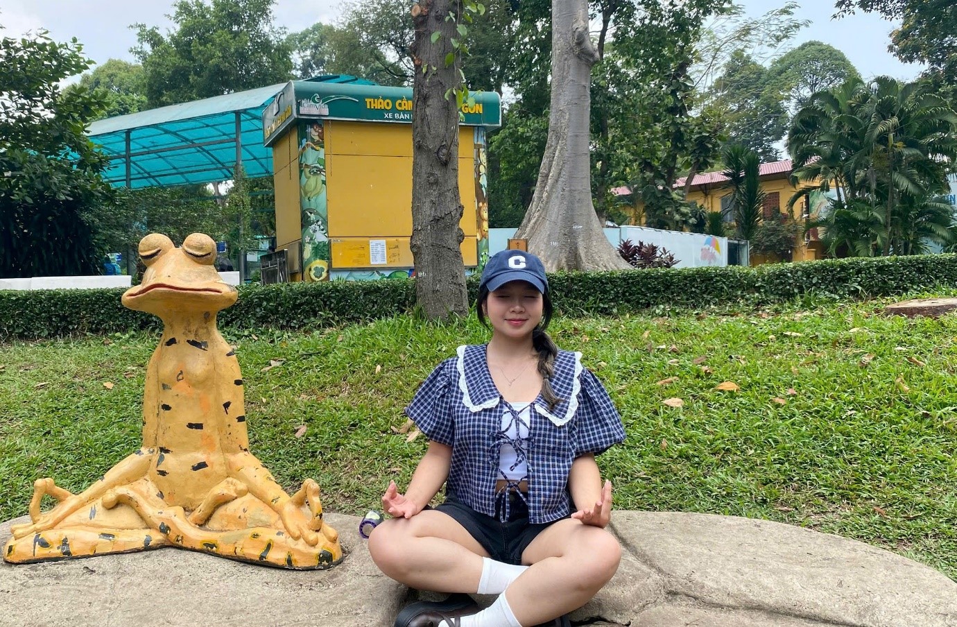 &lsquo;Ếch ngồi thiền&rsquo; Thảo Cầm Vi&ecirc;n bỗng dưng &lsquo;hot rần rần&rsquo;, nhiều người xếp h&agrave;ng để check-in - Ảnh 3.