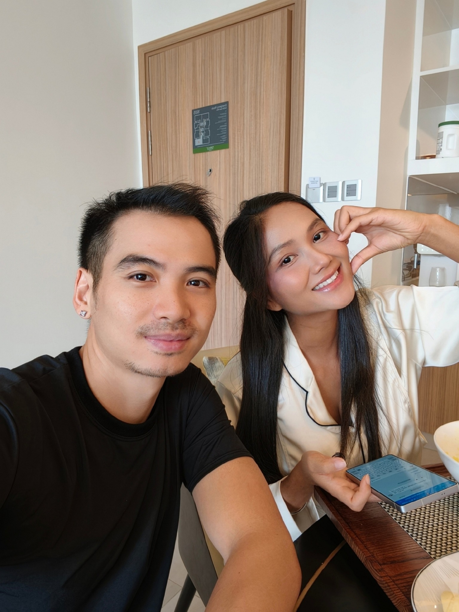 Cuộc sống của H'Hen Ni&ecirc; sau 2 năm 'về chung nh&agrave;' với nhiếp ảnh gia  - Ảnh 3.