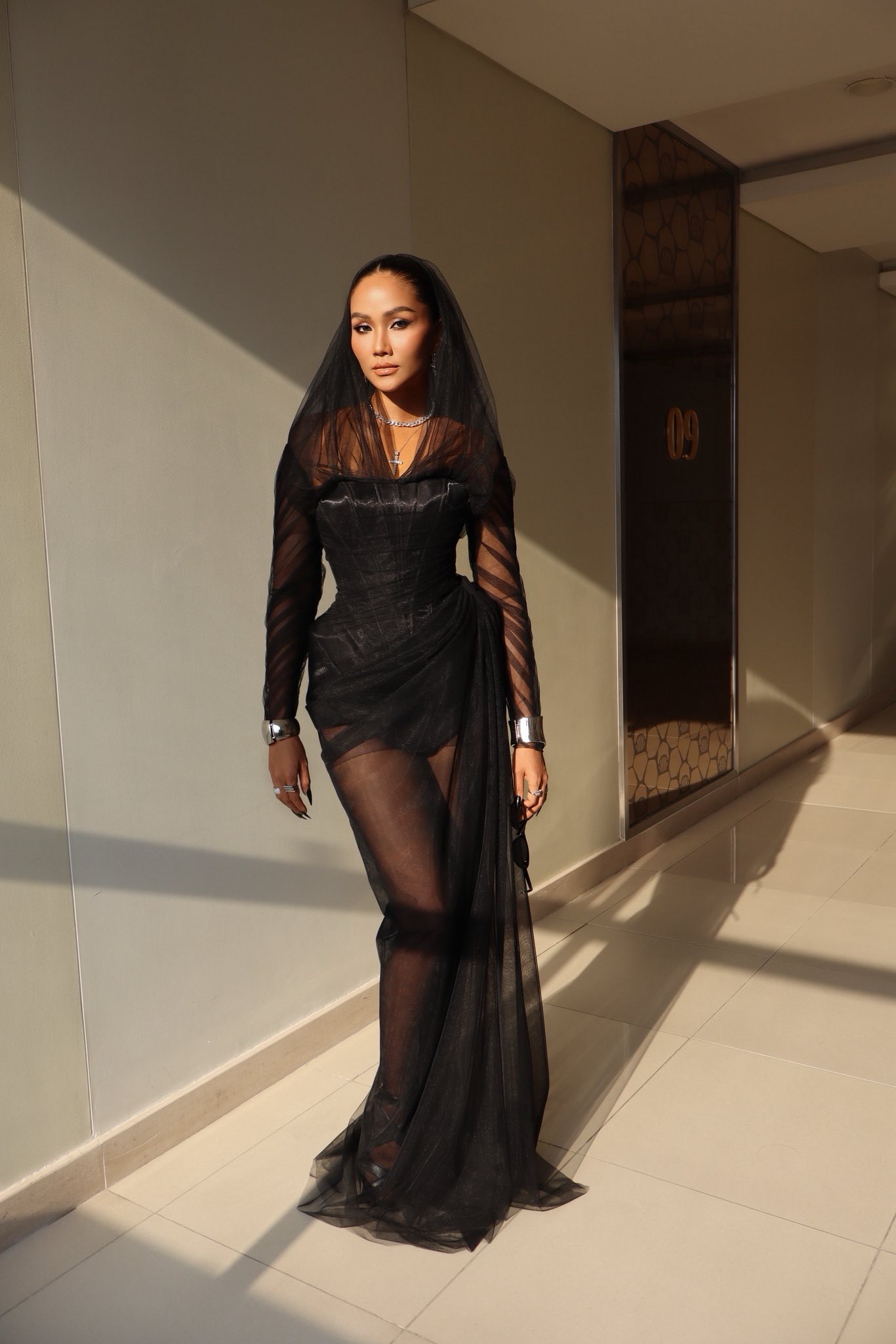 Cuộc sống của H'Hen Ni&ecirc; sau 2 năm 'về chung nh&agrave;' với nhiếp ảnh gia  - Ảnh 8.