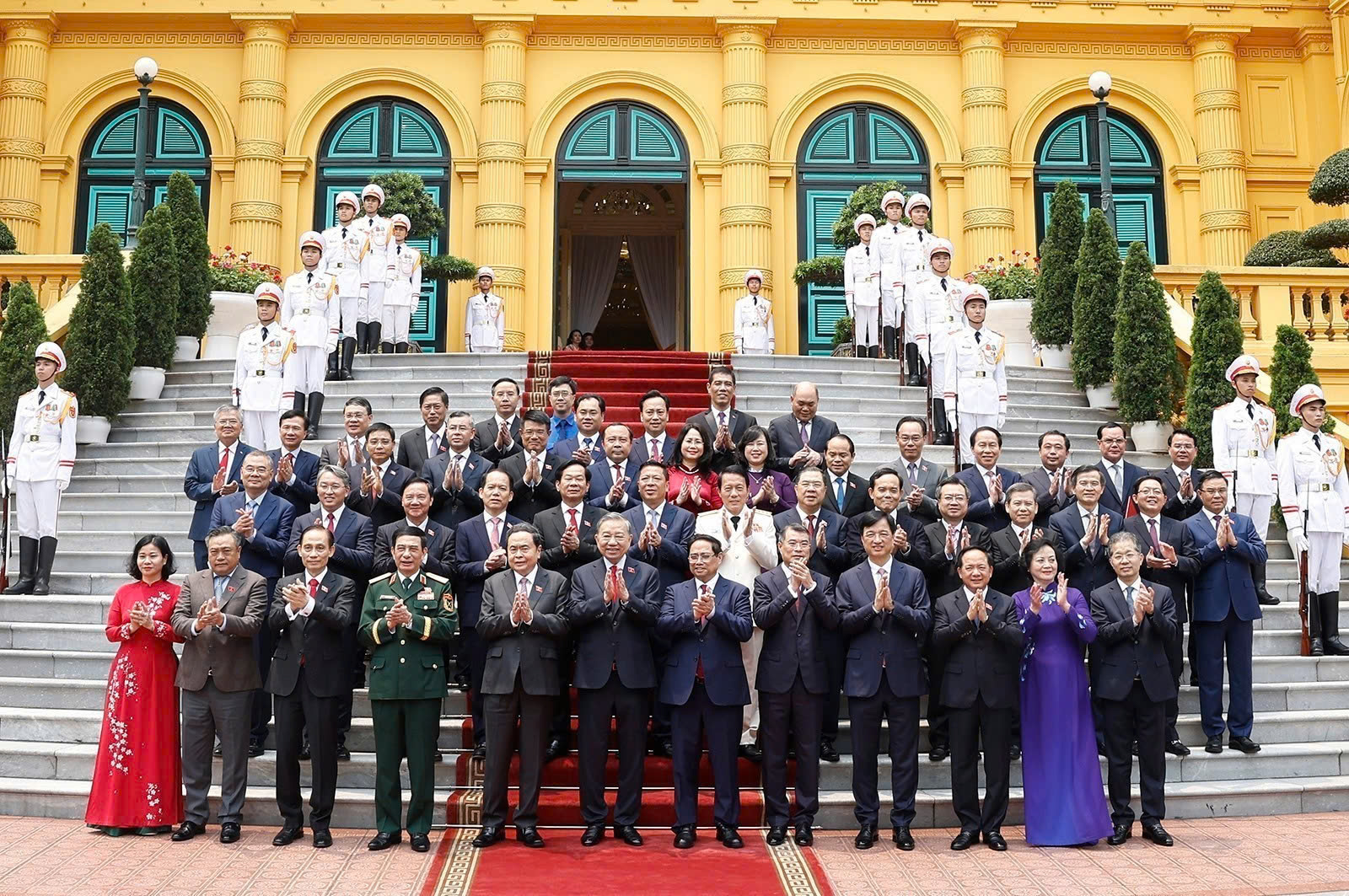 Tổng B&iacute; thư, Chủ tịch nước T&ocirc; L&acirc;m ch&uacute;c mừng l&atilde;nh đạo Ch&iacute;nh phủ nhiệm kỳ mới- Ảnh 3.
