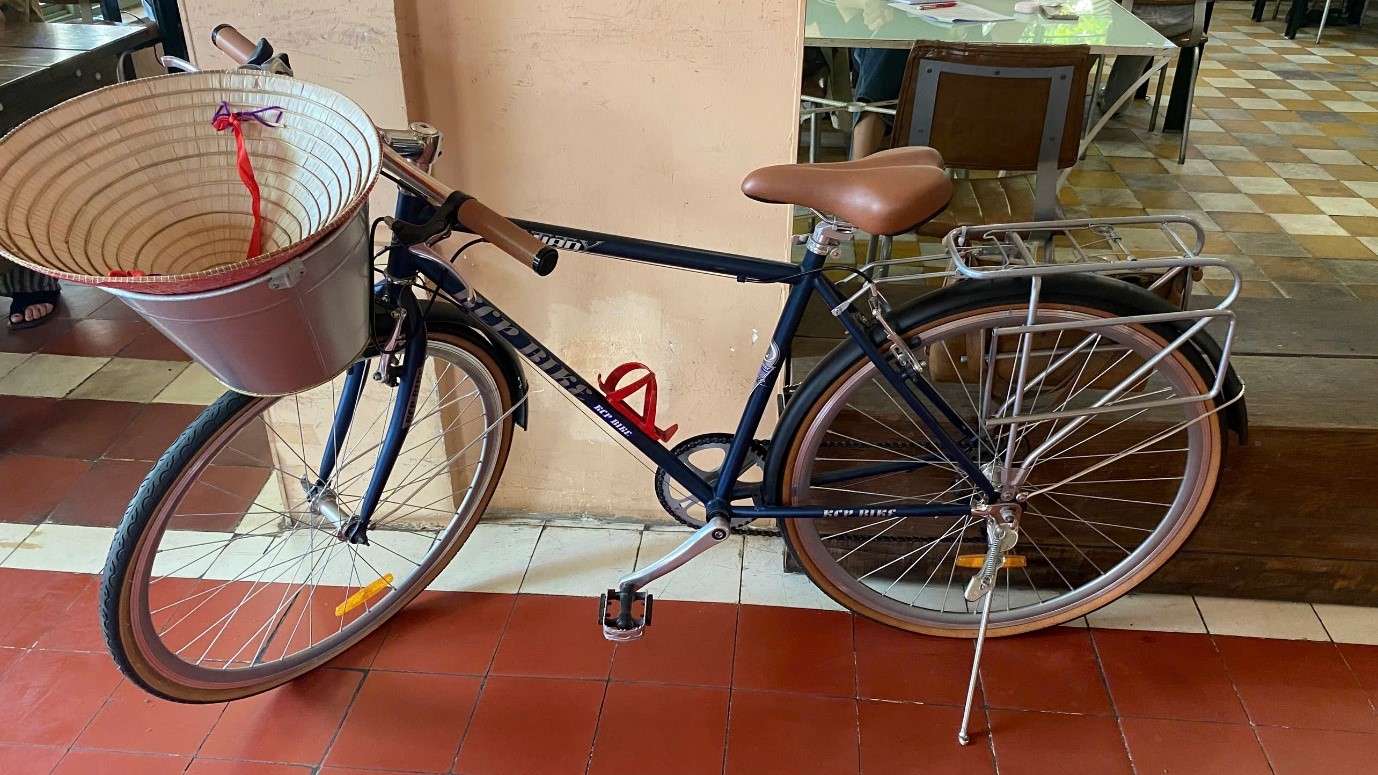 Quán cà phê phong cách “Bưu điện TP.HCM” cuốn hút người trẻ - Ảnh 9.