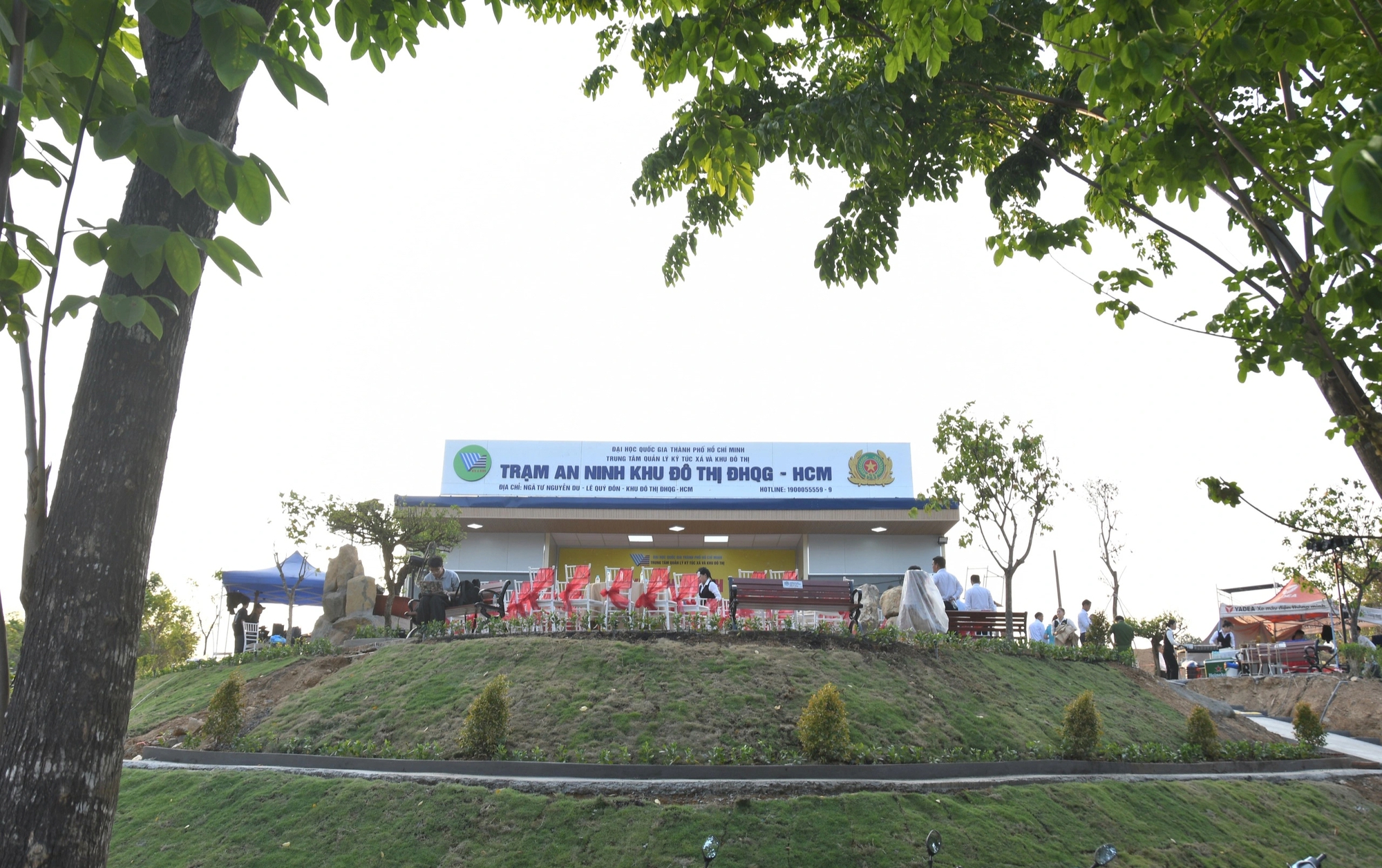 "Trạm an ninh&rdquo; l&agrave;ng đại học ch&iacute;nh thức lộ diện sau hơn 10 năm chờ đợi- Ảnh 4.