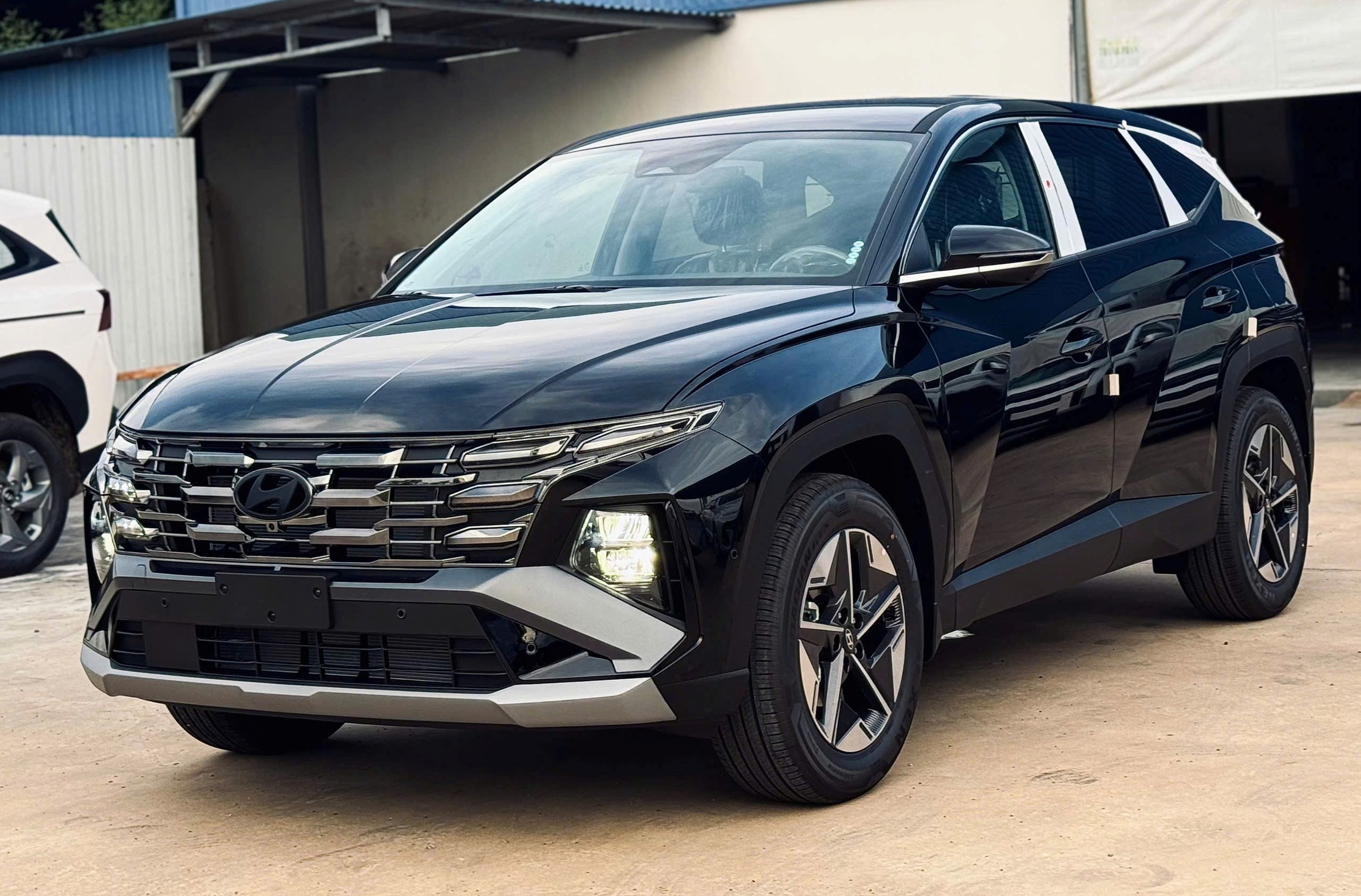 Bộ đôi Tucson, Creta vực dậy doanh số Hyundai tại Việt Nam