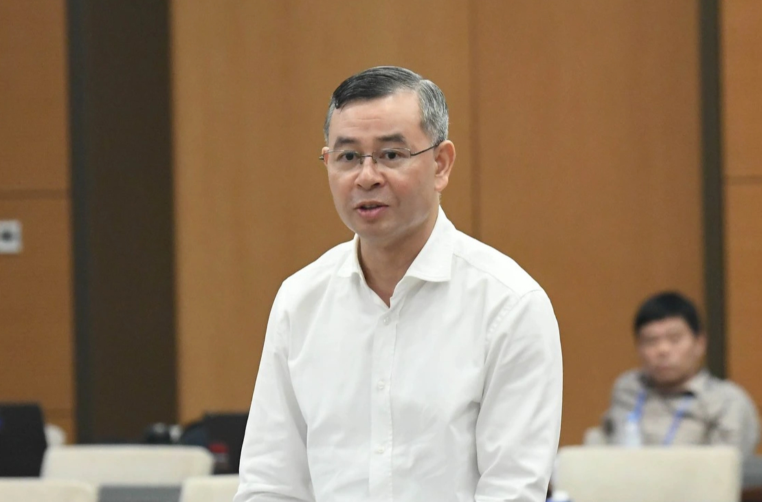 Chiều nay, tr&igrave;nh Quốc hội cho ph&eacute;p đưa thuế ti&ecirc;u thụ đặc biệt với xăng dầu về 0%- Ảnh 2.