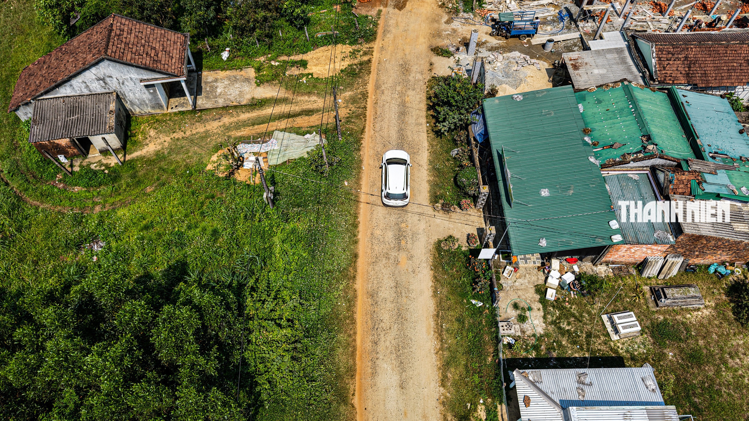 Đường ĐH09 ở Bình Minh 'tan nát', người dân khốn khổ- Ảnh 10. Đường ĐH09 ở Bình Minh 'tan nát', người dân khốn khổ- Ảnh 10.