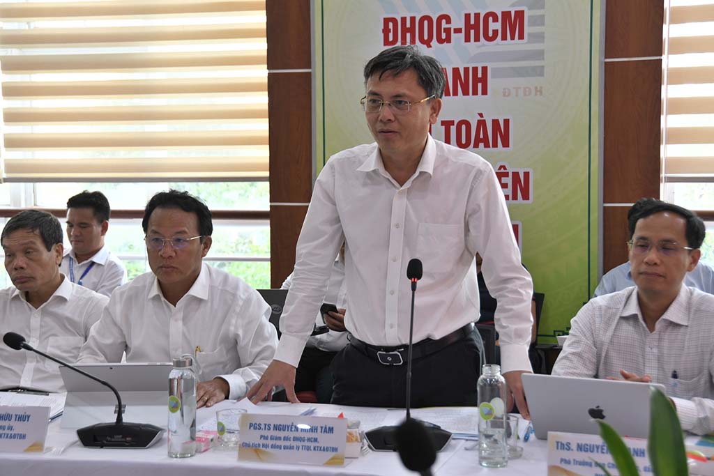 'Nóng' tình hình an ninh, trật tự ở làng đại học - Ảnh 4.