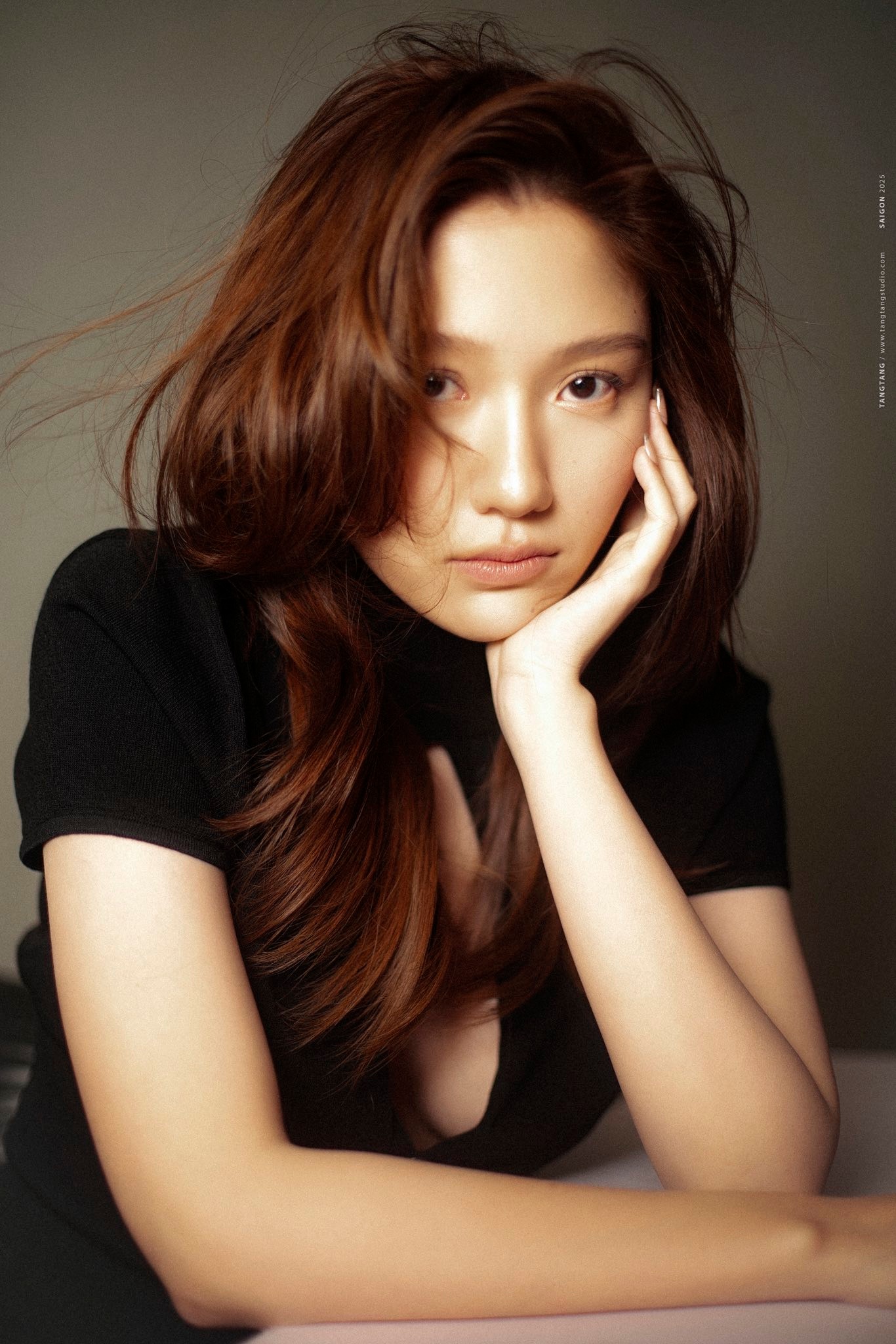 Cuộc sống của em g&aacute;i Trấn Th&agrave;nh giữa l&uacute;c g&acirc;y x&ocirc;n xao- Ảnh 1.