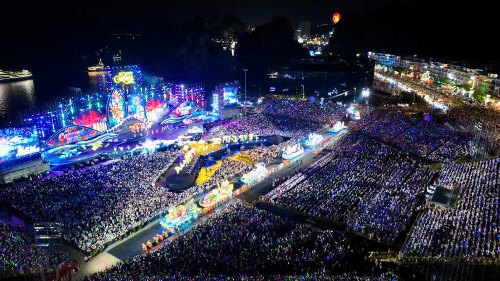 Carnival Hạ Long 2026
