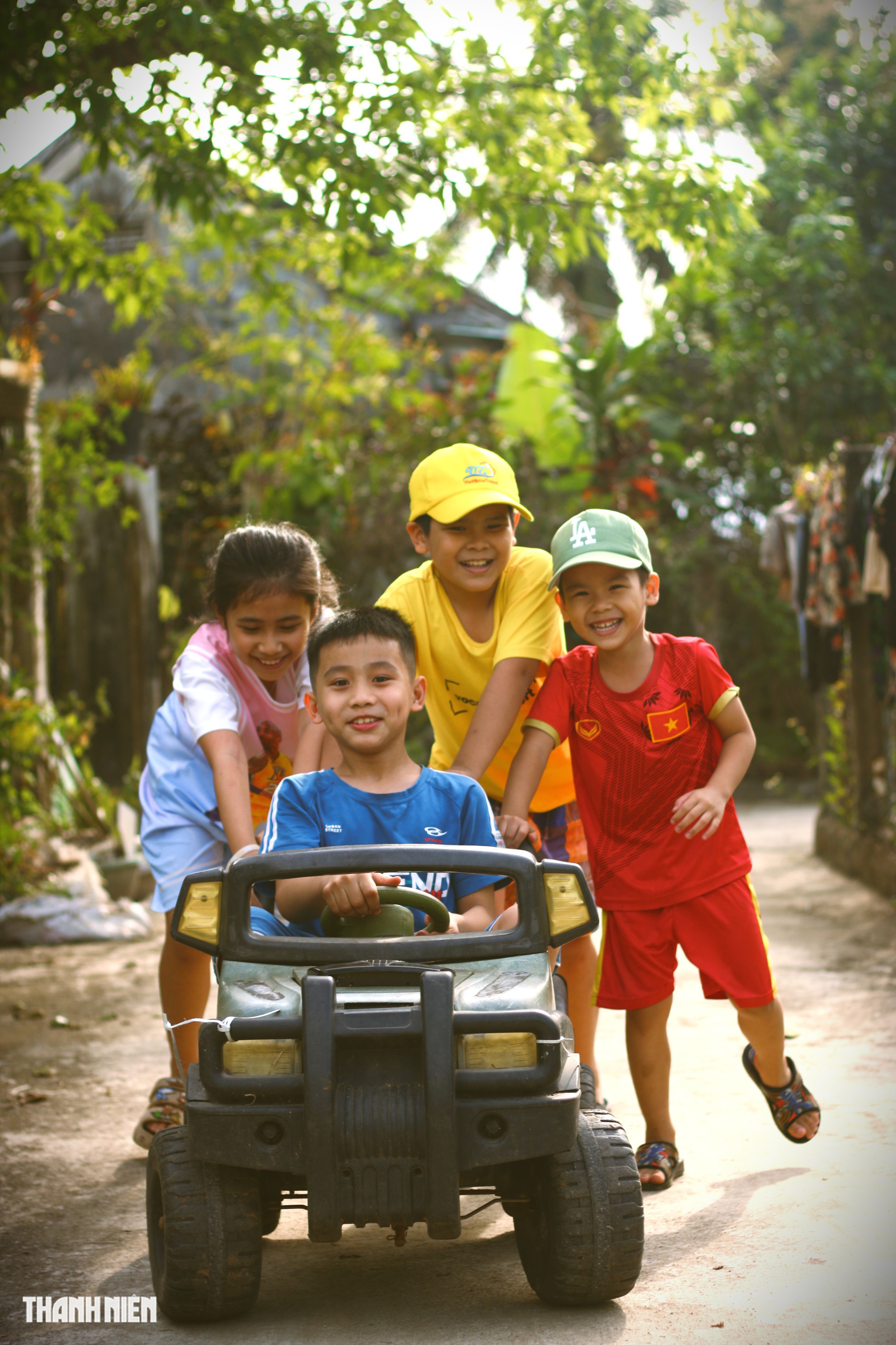 Mấy 'đội ăn chực' lại c&oacute; mặt ở nh&agrave; &ocirc;ng b&agrave; - Ảnh 2.