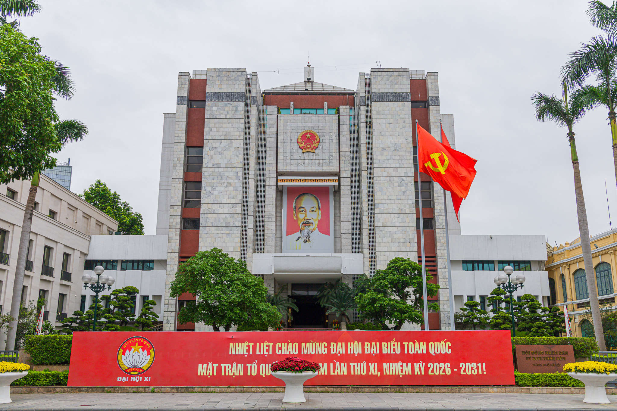 H&agrave; Nội rực rỡ cờ hoa trước thềm Đại hội MTTQ Việt Nam lần thứ XI- Ảnh 2.