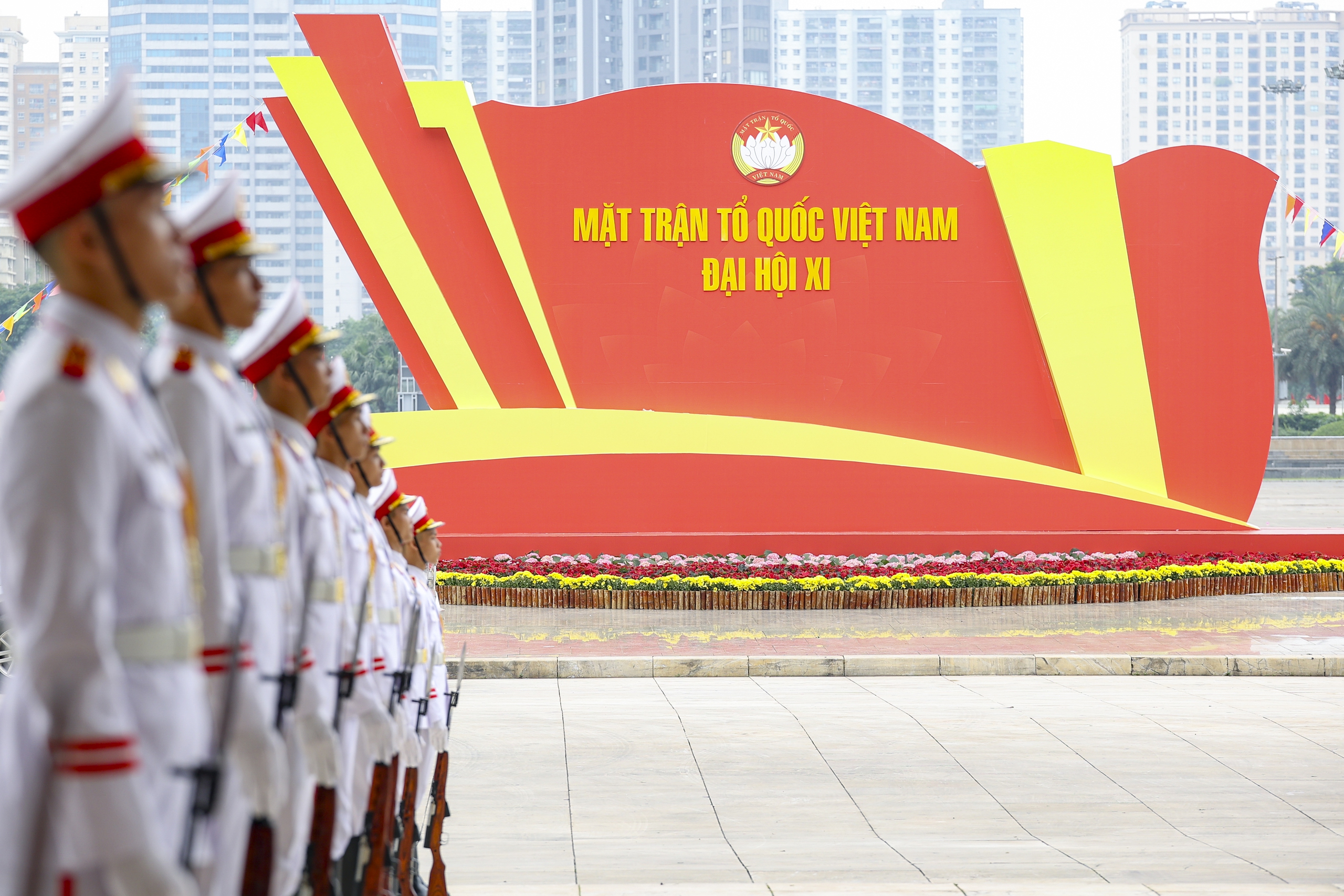 Chủ tịch Ủy ban T.Ư MTTQ Việt Nam kiểm tra c&ocirc;ng t&aacute;c chuẩn bị Đại hội XI - Ảnh 5.