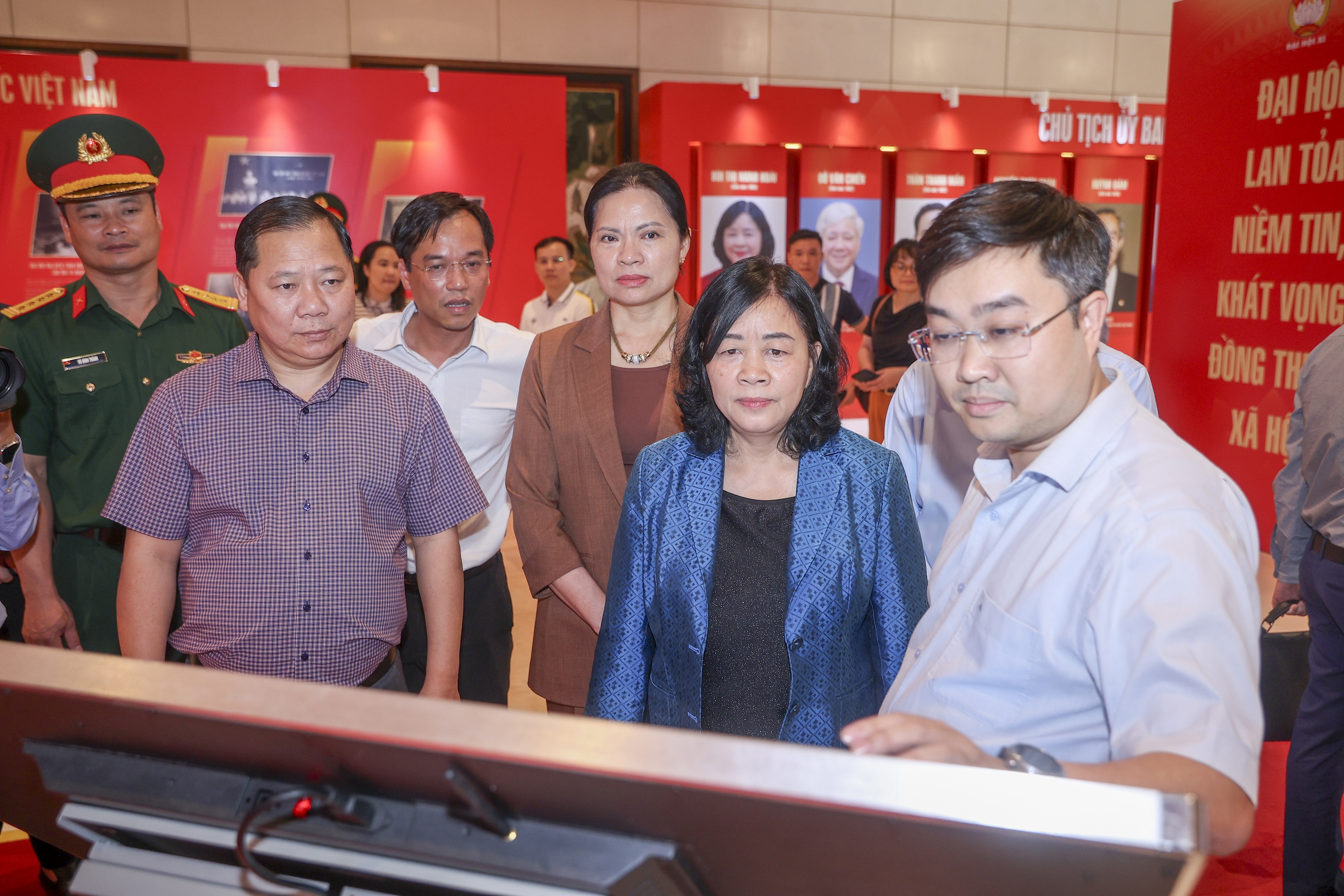 Chủ tịch Ủy ban T.Ư MTTQ Việt Nam kiểm tra c&ocirc;ng t&aacute;c chuẩn bị Đại hội XI - Ảnh 9.
