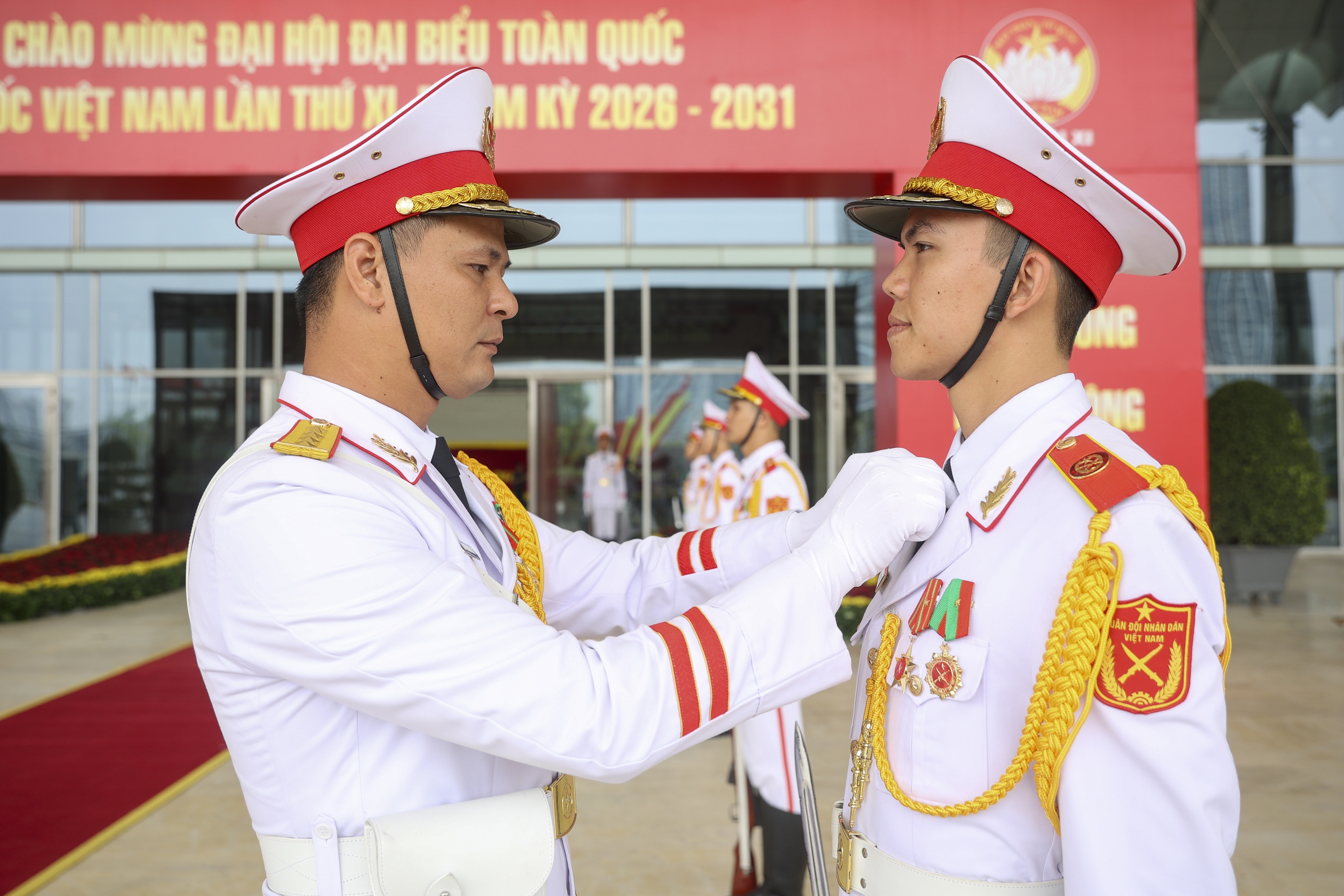 Chủ tịch Ủy ban T.Ư MTTQ Việt Nam kiểm tra c&ocirc;ng t&aacute;c chuẩn bị Đại hội XI - Ảnh 3.