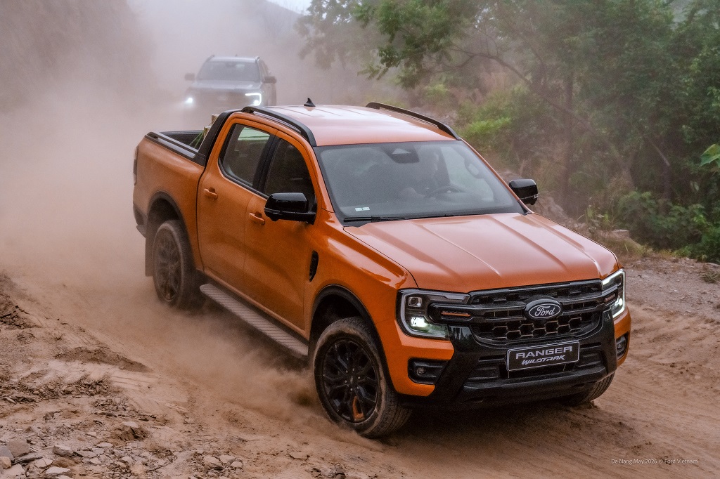 Ford Ranger Wildtrak m&aacute;y dầu 3.0 l&iacute;t: B&aacute;n tải phổ th&ocirc;ng đắt nhất Việt Nam c&oacute; g&igrave;?- Ảnh 9.