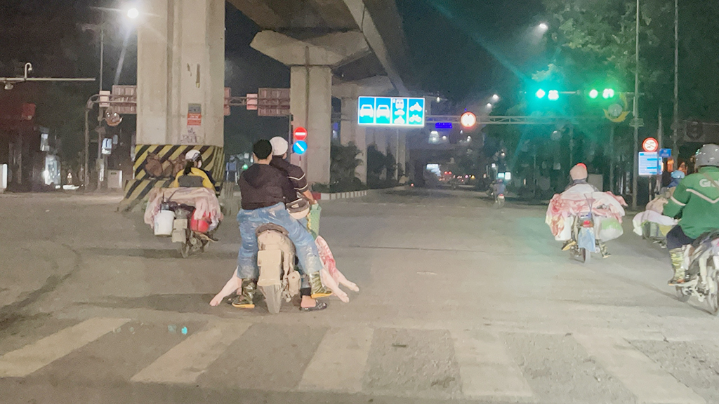 Thịt bẩn tung hoành qua lỗ hổng kiểm dịch - Ảnh 1.