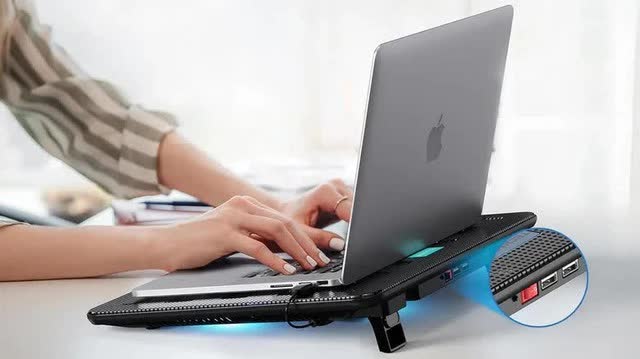 Nhiều người đang v&ocirc; t&igrave;nh l&agrave;m giảm tuổi thọ laptop mỗi ng&agrave;y - Ảnh 2.