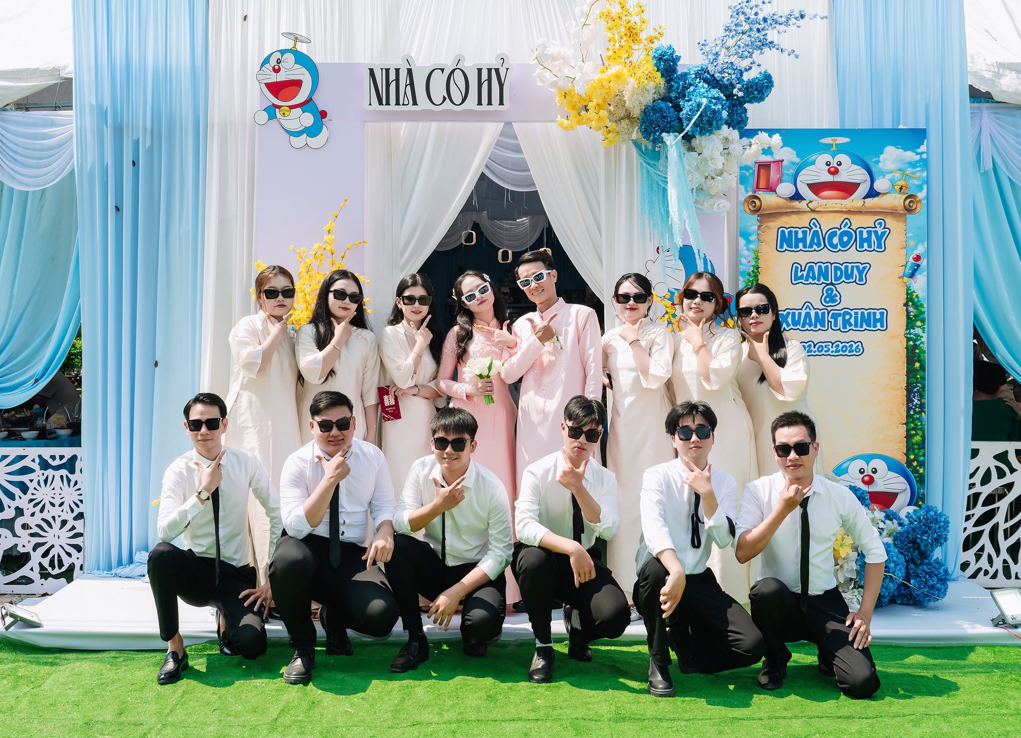 C&ocirc; d&acirc;u trang tr&iacute; lễ đ&iacute;nh h&ocirc;n phong c&aacute;ch Doraemon g&acirc;y ch&uacute; &yacute; v&igrave; qu&aacute; dễ thương- Ảnh 9.