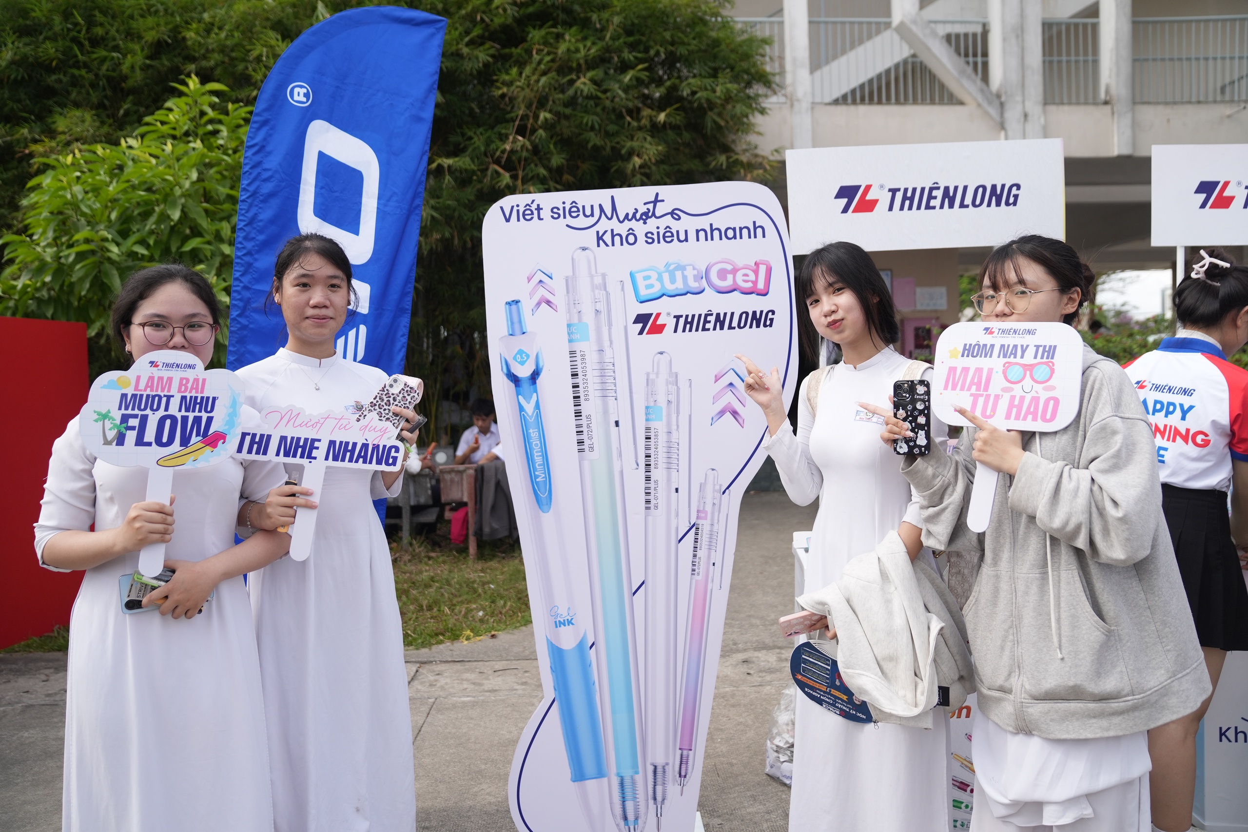 School Tour Tiếp sức m&ugrave;a thi: Gi&uacute;p học sinh giải tỏa &aacute;p lực thi cử - Ảnh 7.