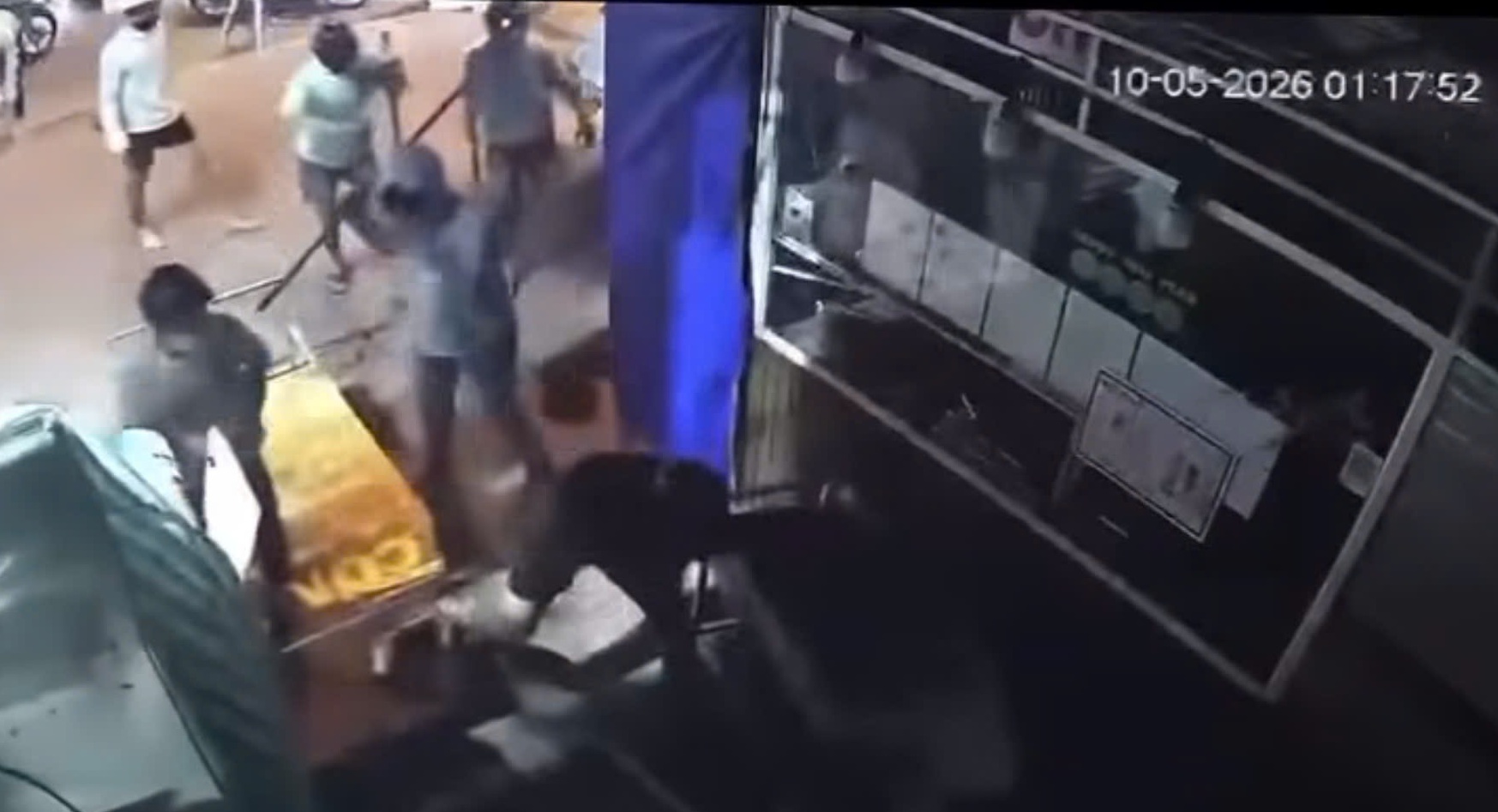 An Giang: Đã bắt nhóm đánh nhau bằng hung khí xôn xao dư luận ở Rạch Giá- Ảnh 1.