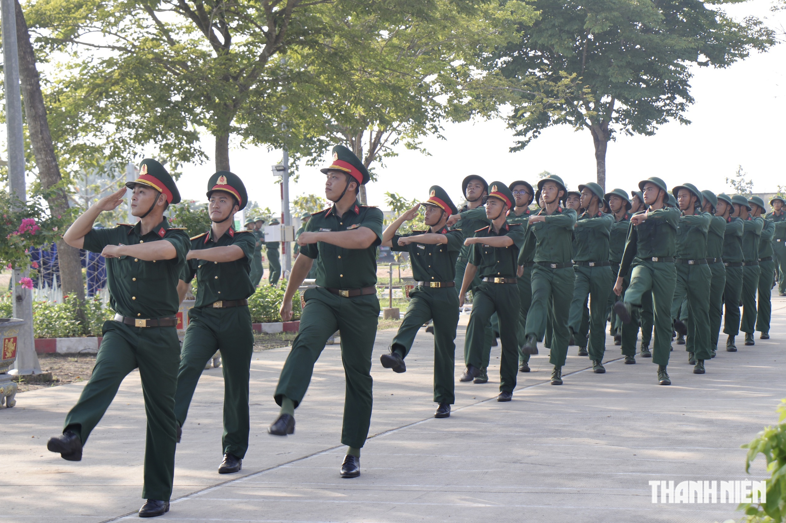Chiến sĩ mới Trung đo&agrave;n Gia Định r&egrave;n bản lĩnh trước ng&agrave;y kiểm tra '3 tiếng nổ'- Ảnh 11.