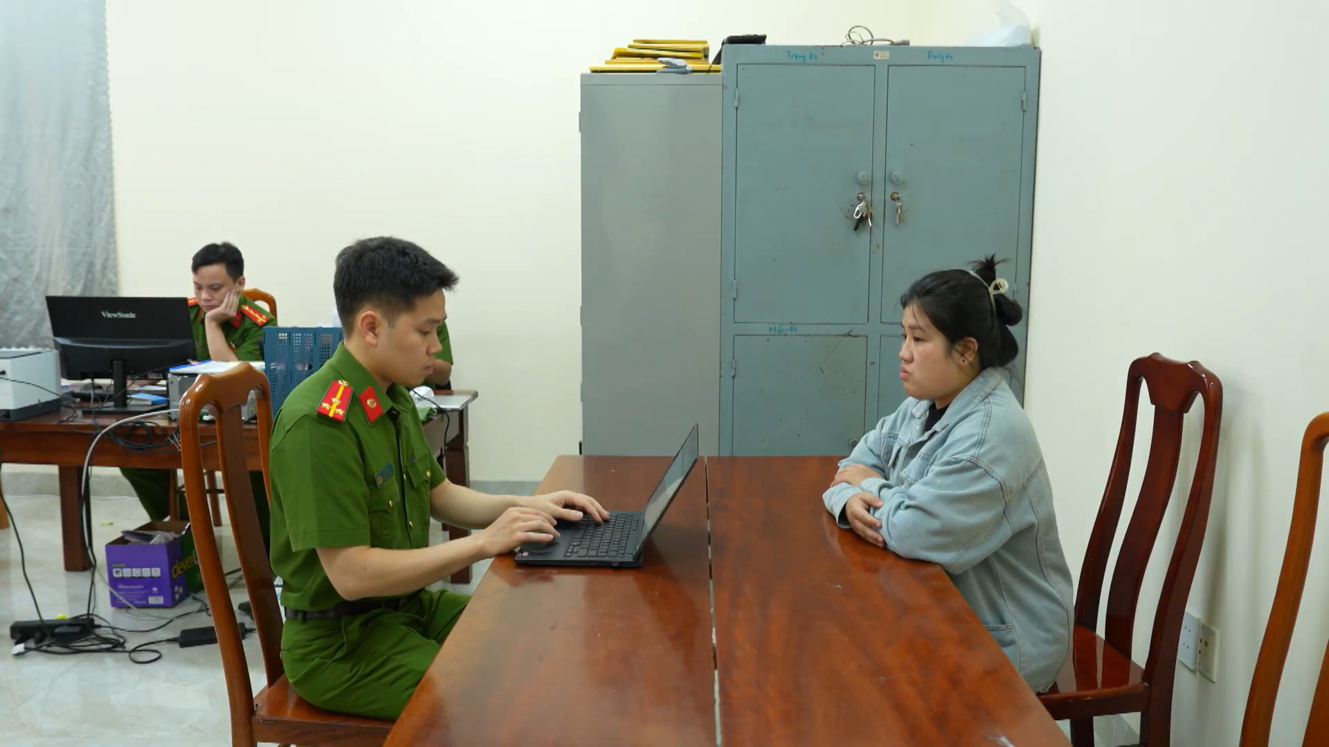 Từ 'kết bạn nhầm' đến quy trình 'đánh khách 7 ngày' của nhóm lừa đảo 3.000 tỉ/năm- Ảnh 5.
